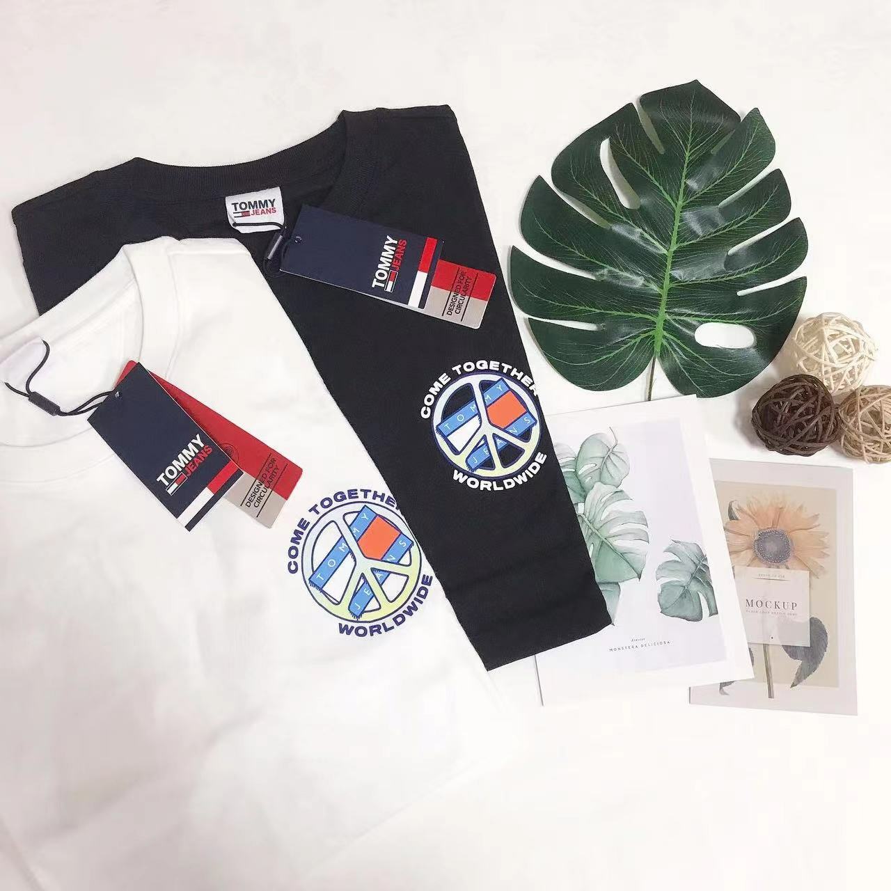 TOMMY JEANS TOGETHER WORLD PEACE BACK PRINT TEE