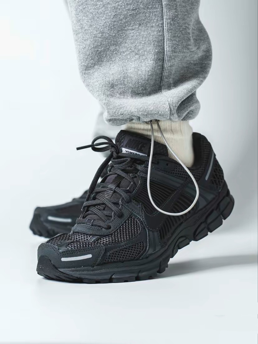 iSNEAKERS｜Nike Zoom Vomero 5 SP "Anthracite" 碳黑 BV1358-002