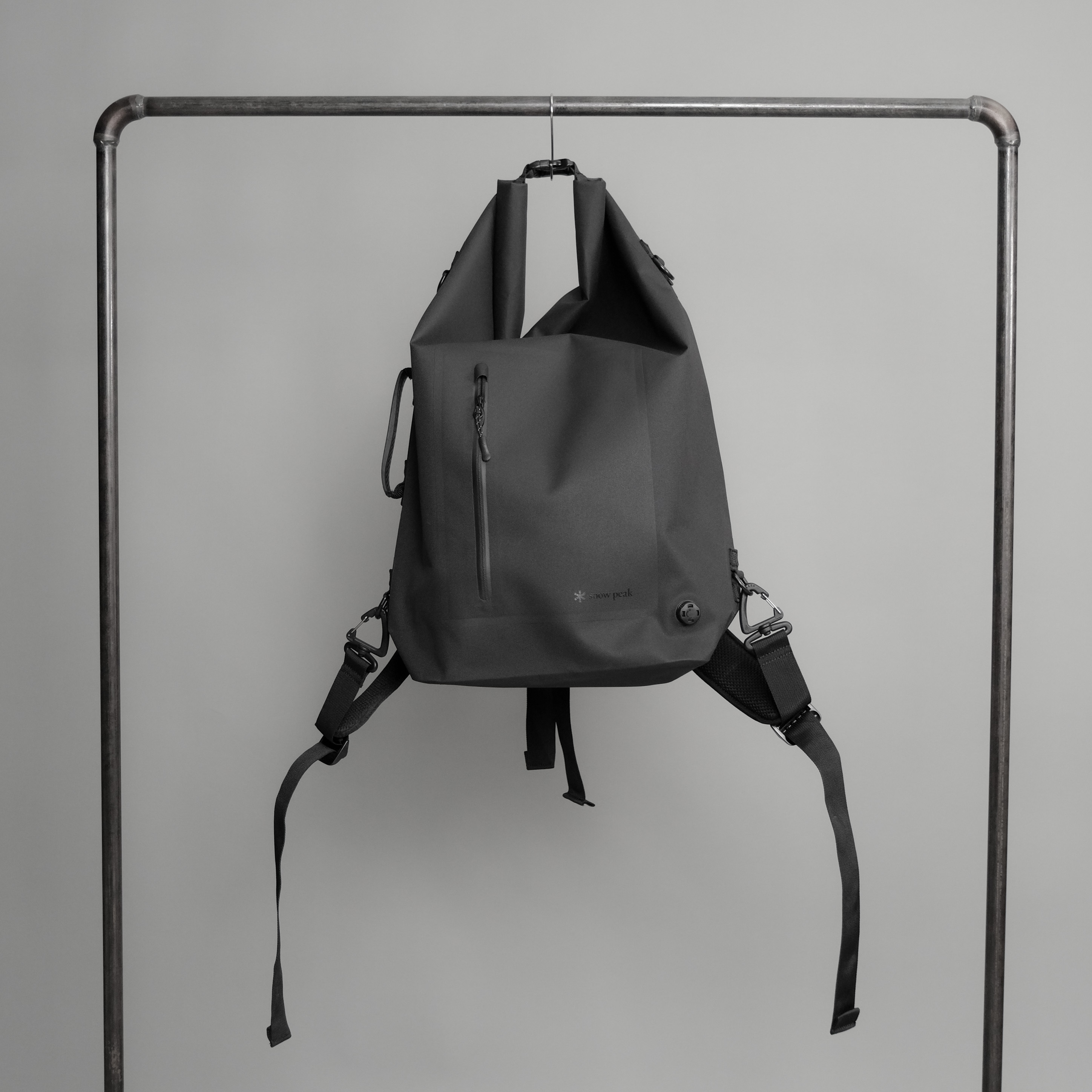 Snow Peak 4Way Dry Bag M AC-21AU402BK