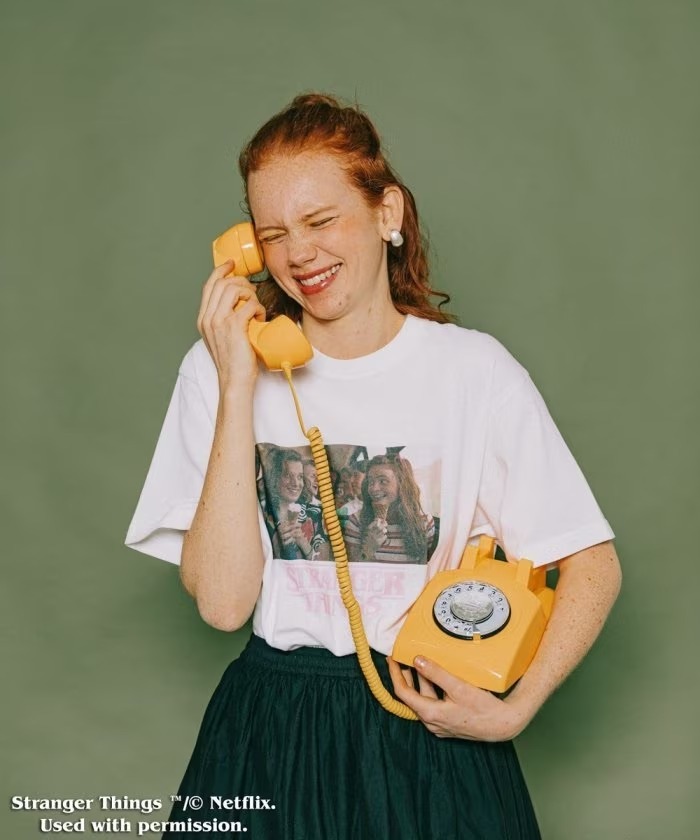 現貨┃日本限定 別注款 怪奇物語 Stranger Things girls photo T 女孩 照片 短T