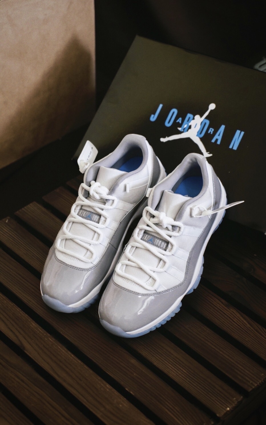 jordan retro 11 cement