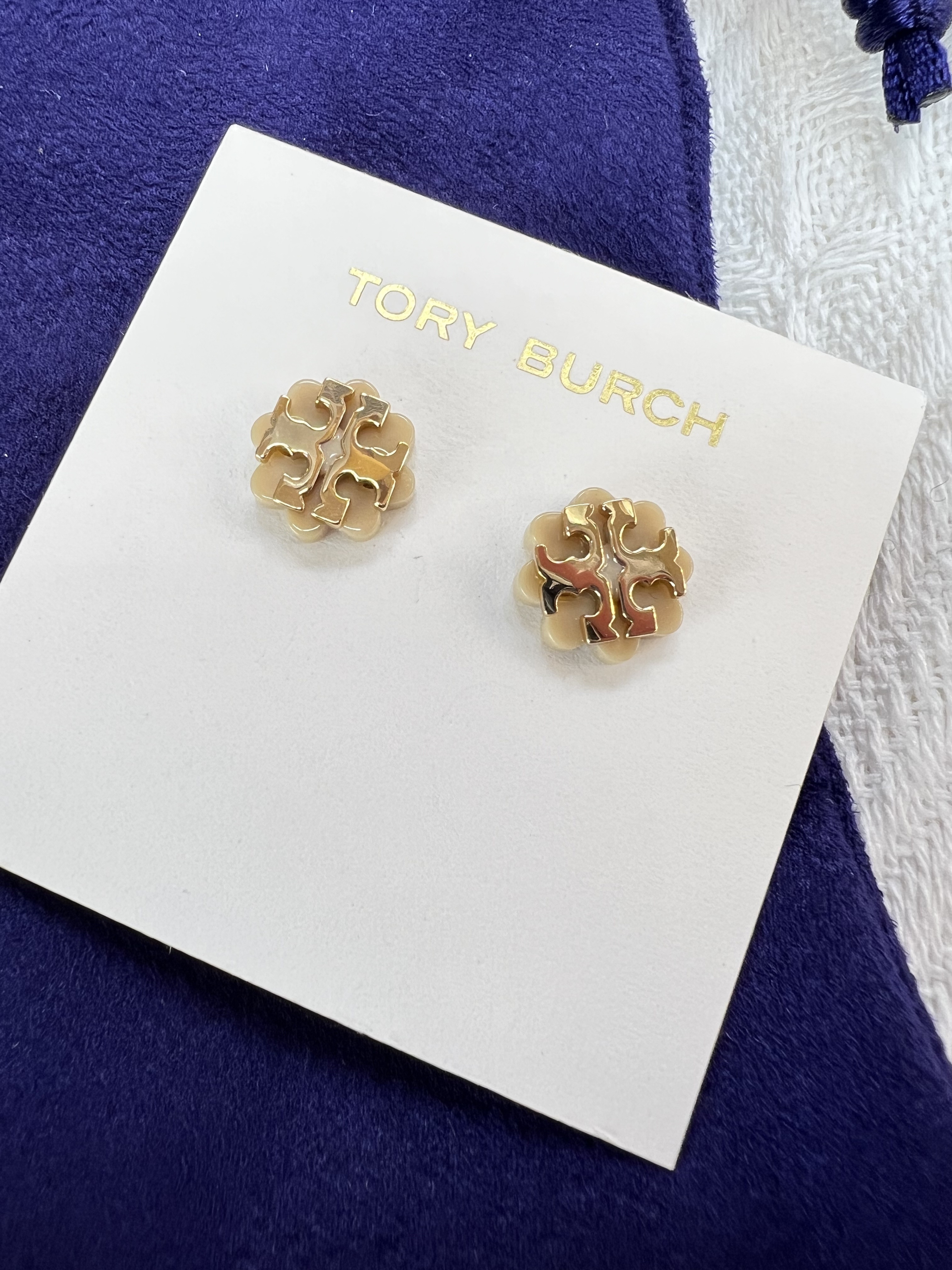 Tory Burch Logo Flower Resin Stud Earring