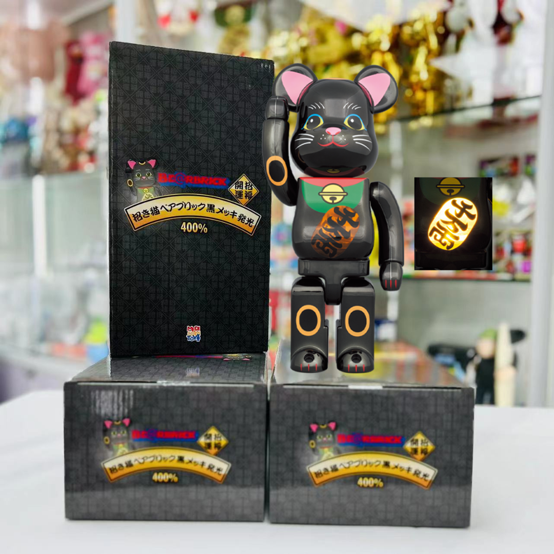 400% BE@RBRICK Maneki Neko Black Plating Luminous
