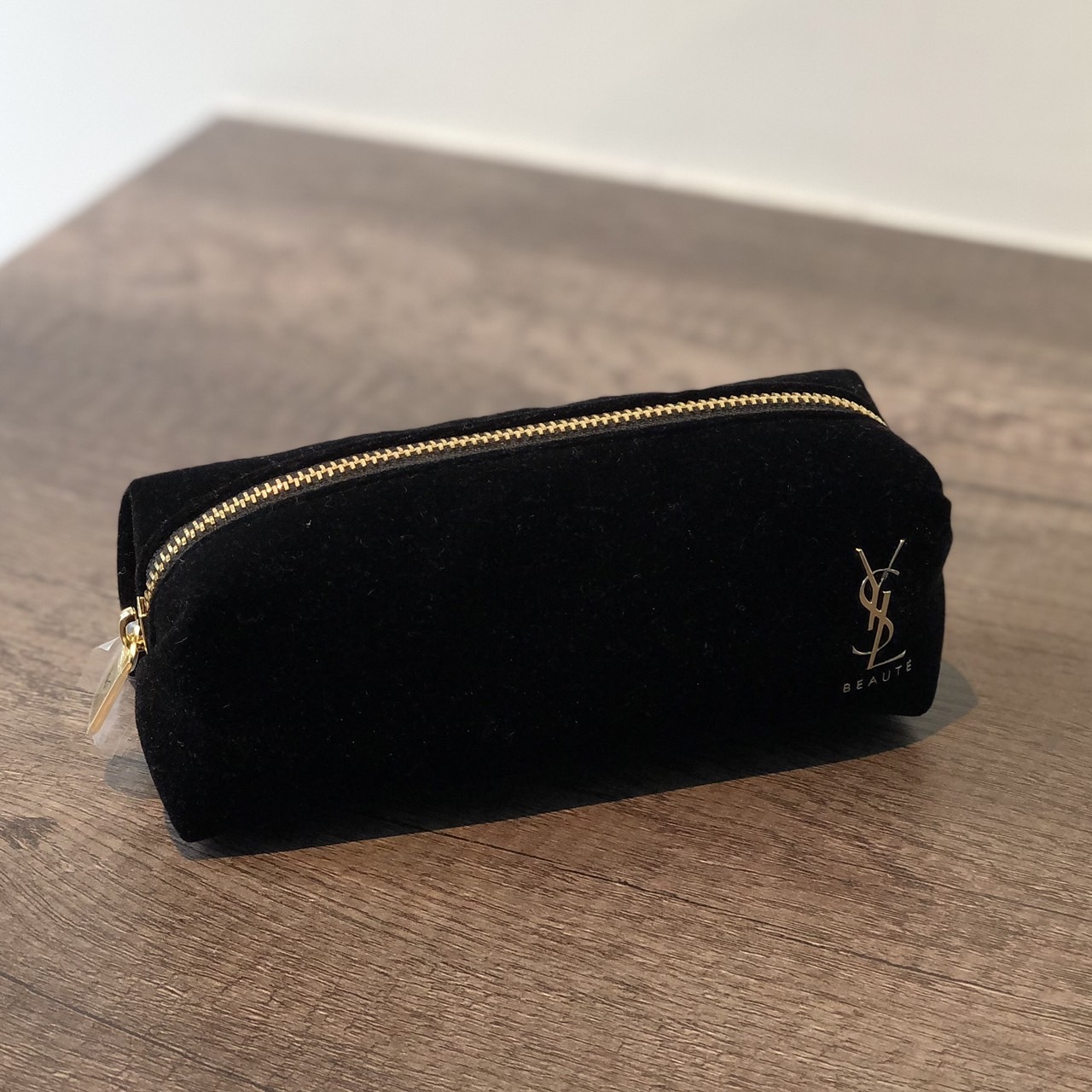 YSL 經典黑絨布化妝包 美妝袋