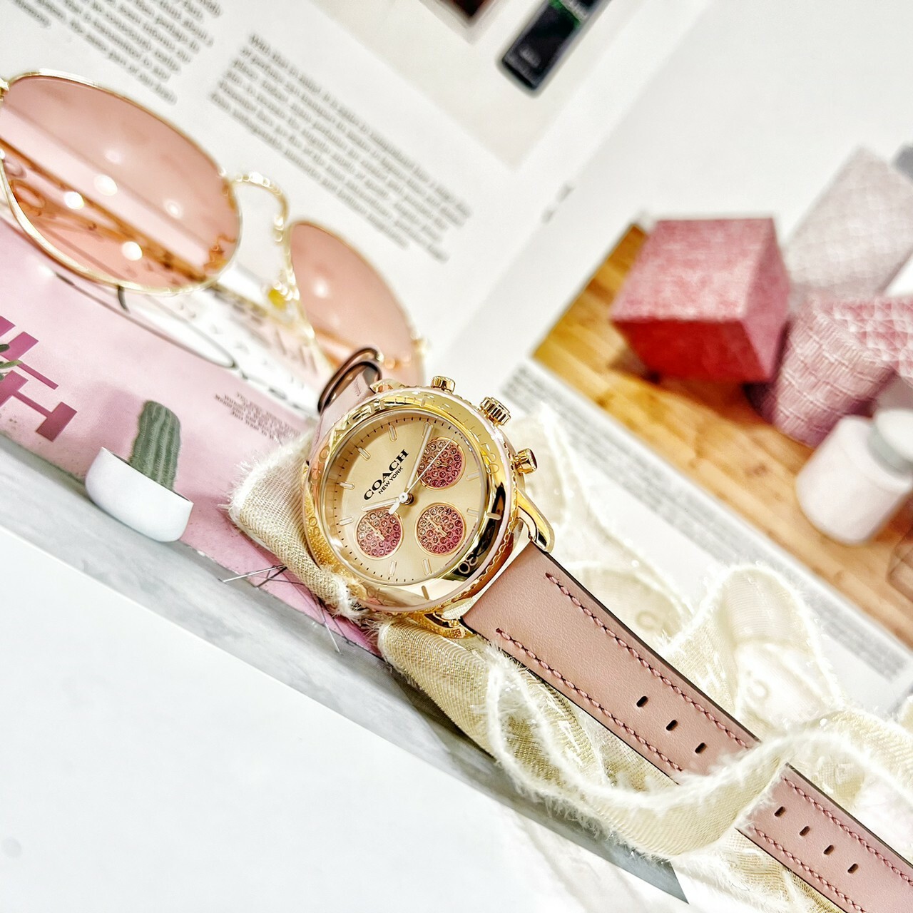 【COACH】Cruiser 粉彩晶鑽計時皮帶女錶 CO14504123 37mm 現代鐘錶