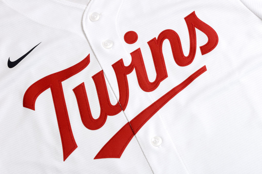 Nike 明尼蘇達雙城隊 Carlos Correa 主場 球迷版 球衣