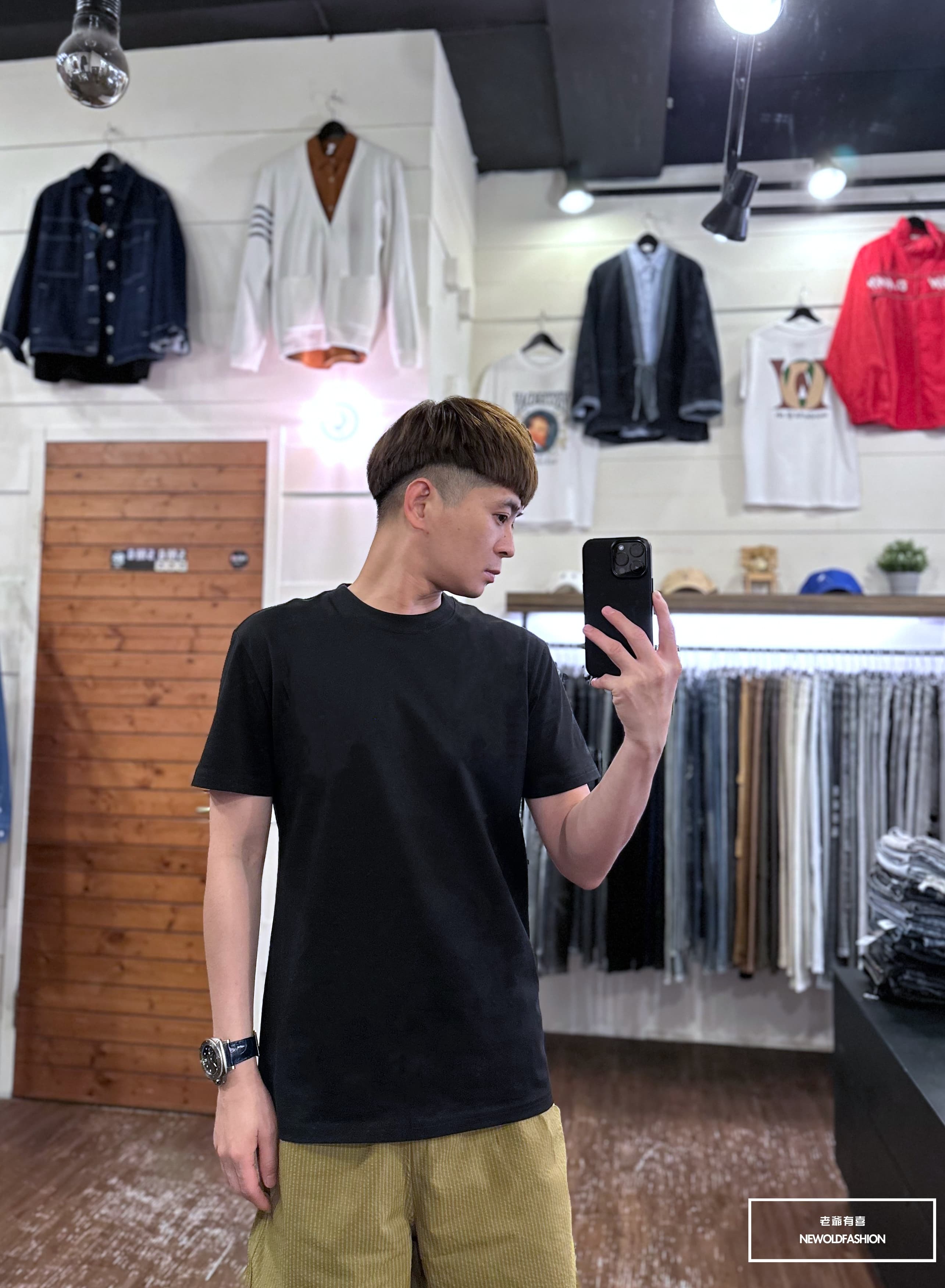 『新品上市』重磅全素修身剪裁短T(NOF2303C40001)-黑