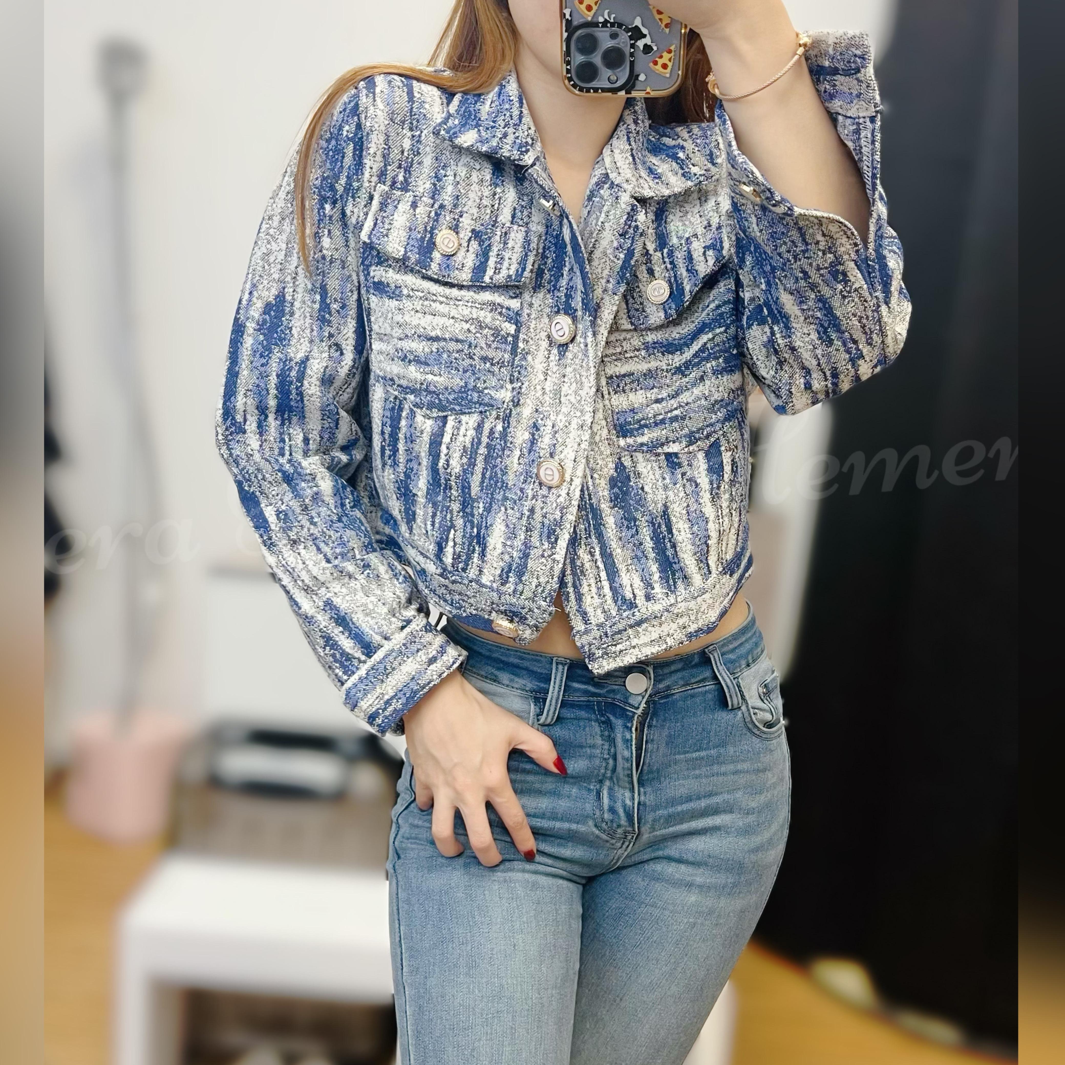 JK23W0403 高級油彩花紋超 D短版外套