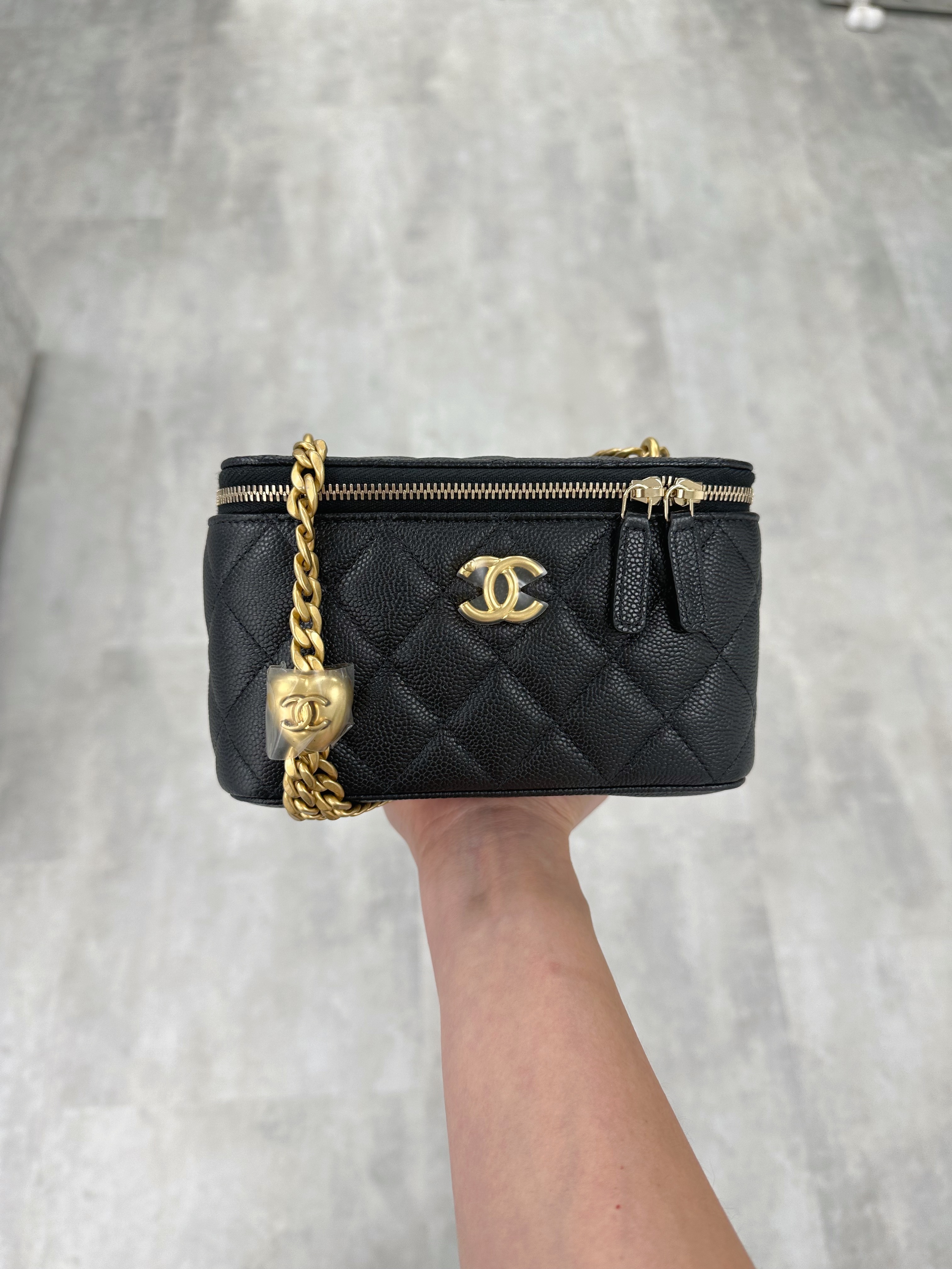 Chanel Small Vanity Box 心心扣