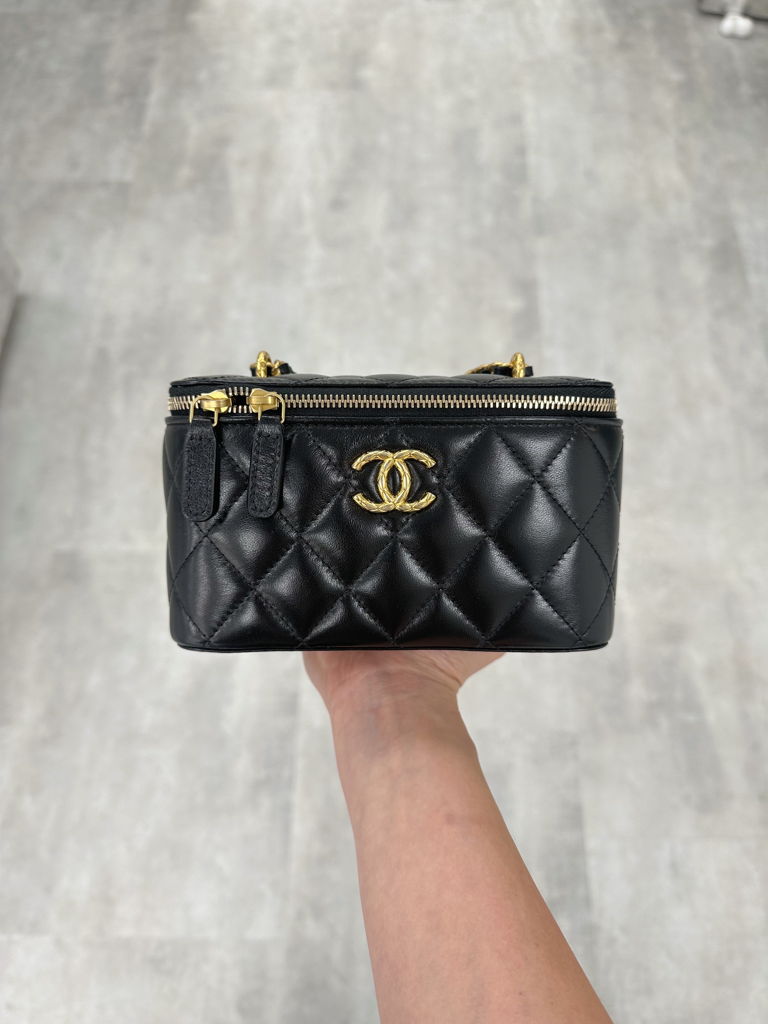 Chanel Small Vanity Box (AP3104)