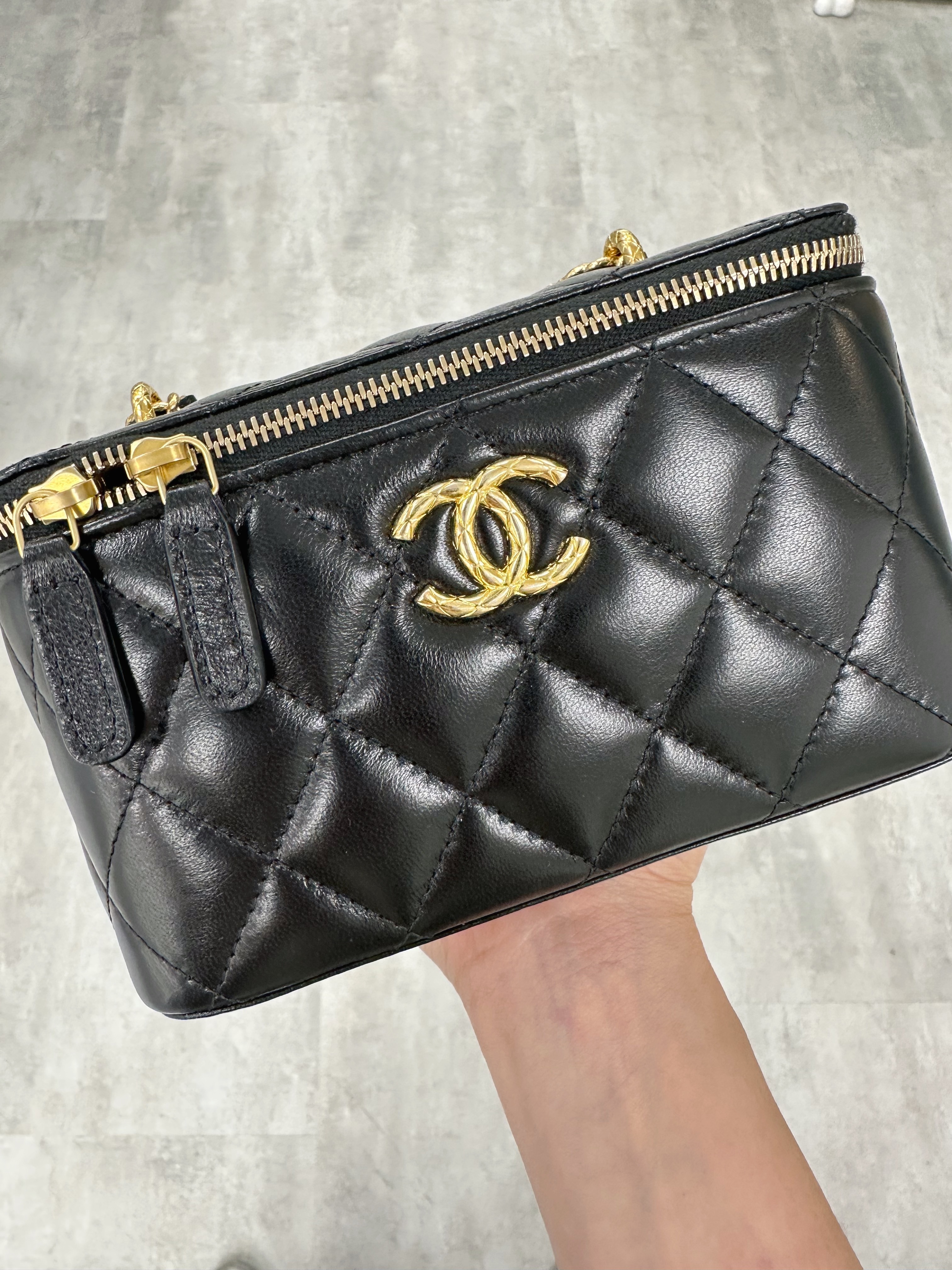 Chanel Small Vanity Box (AP3104)