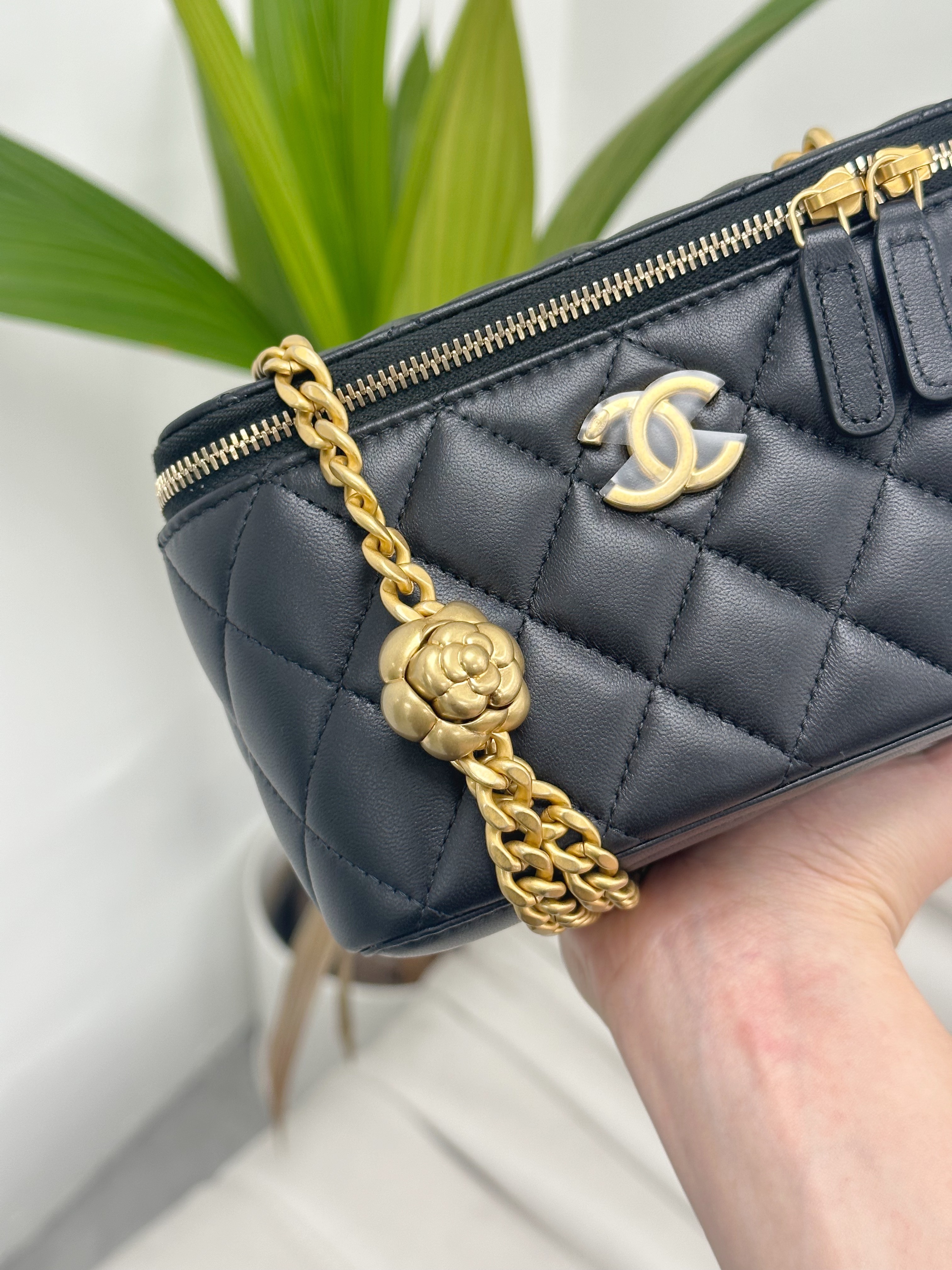 Chanel Small Vanity Box 山茶花扣 (AP3301)