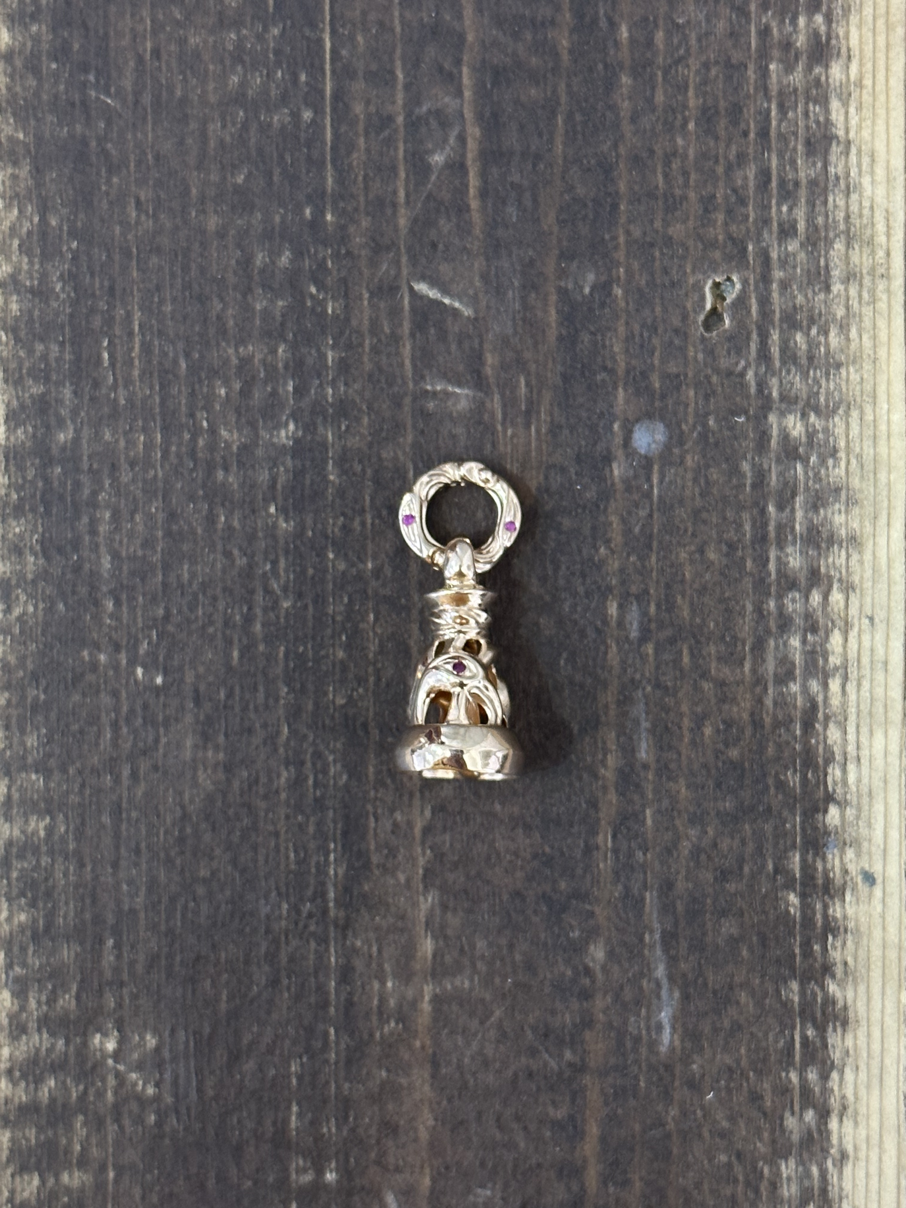 18K Rose Gold Dove Bell S with Rubies