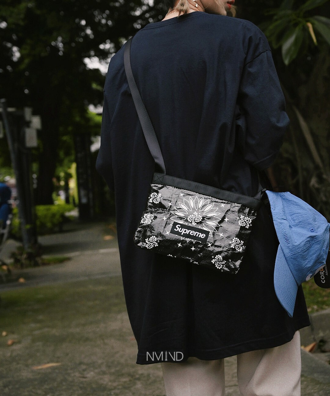 <快速出貨> SUPREME 21SS BANDANA TARP SIDE BAG 變形蟲側包 黑/螢光綠