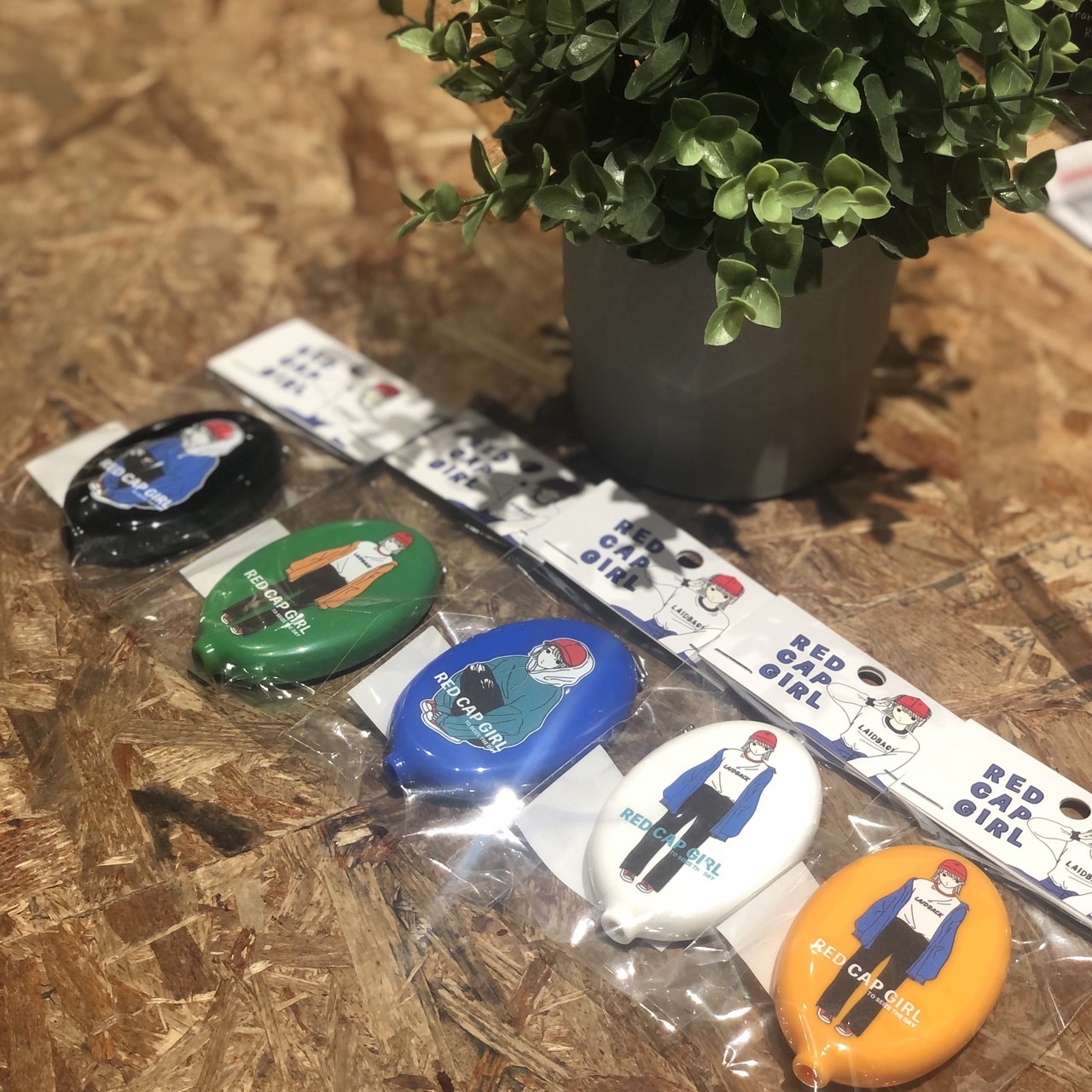 Red Cap Girl 零錢包吊飾 23612