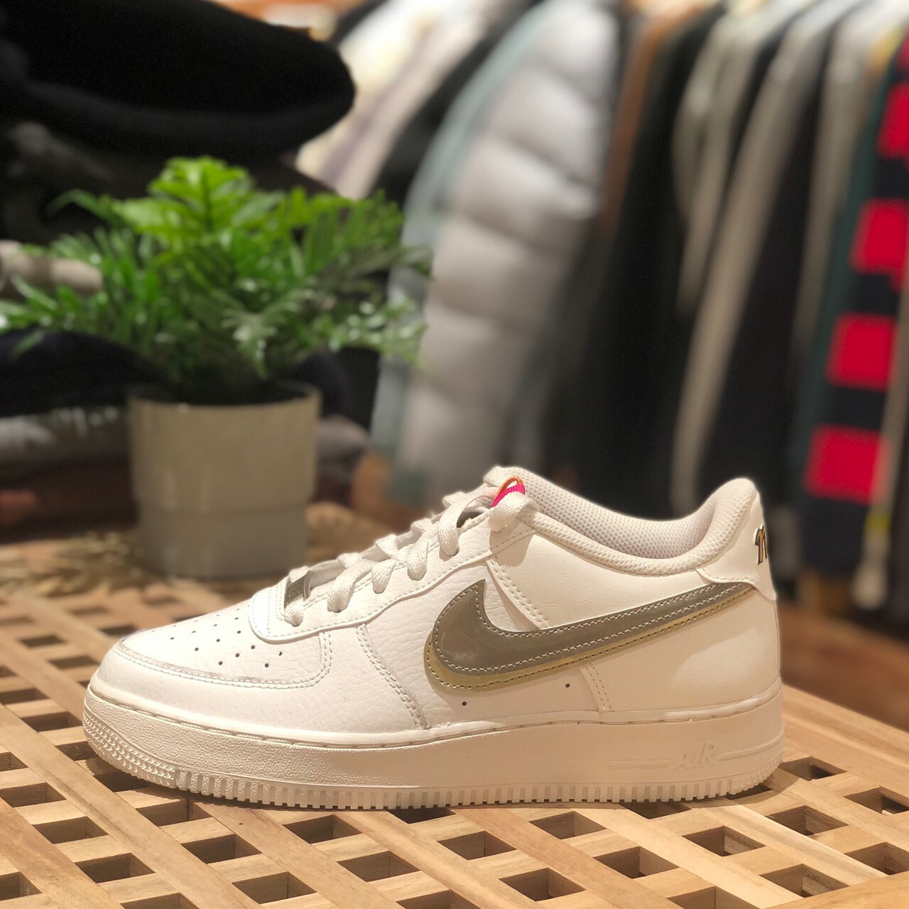 Nike Air Force Lv8 (GS) 大童款 全白金銀雙勾 金銀牌 DH9595 001