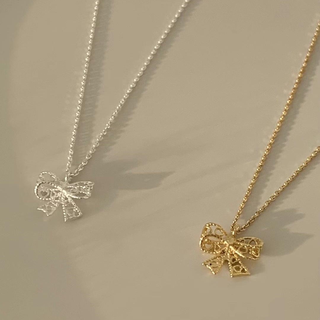 METALLIC RIBBON Necklace