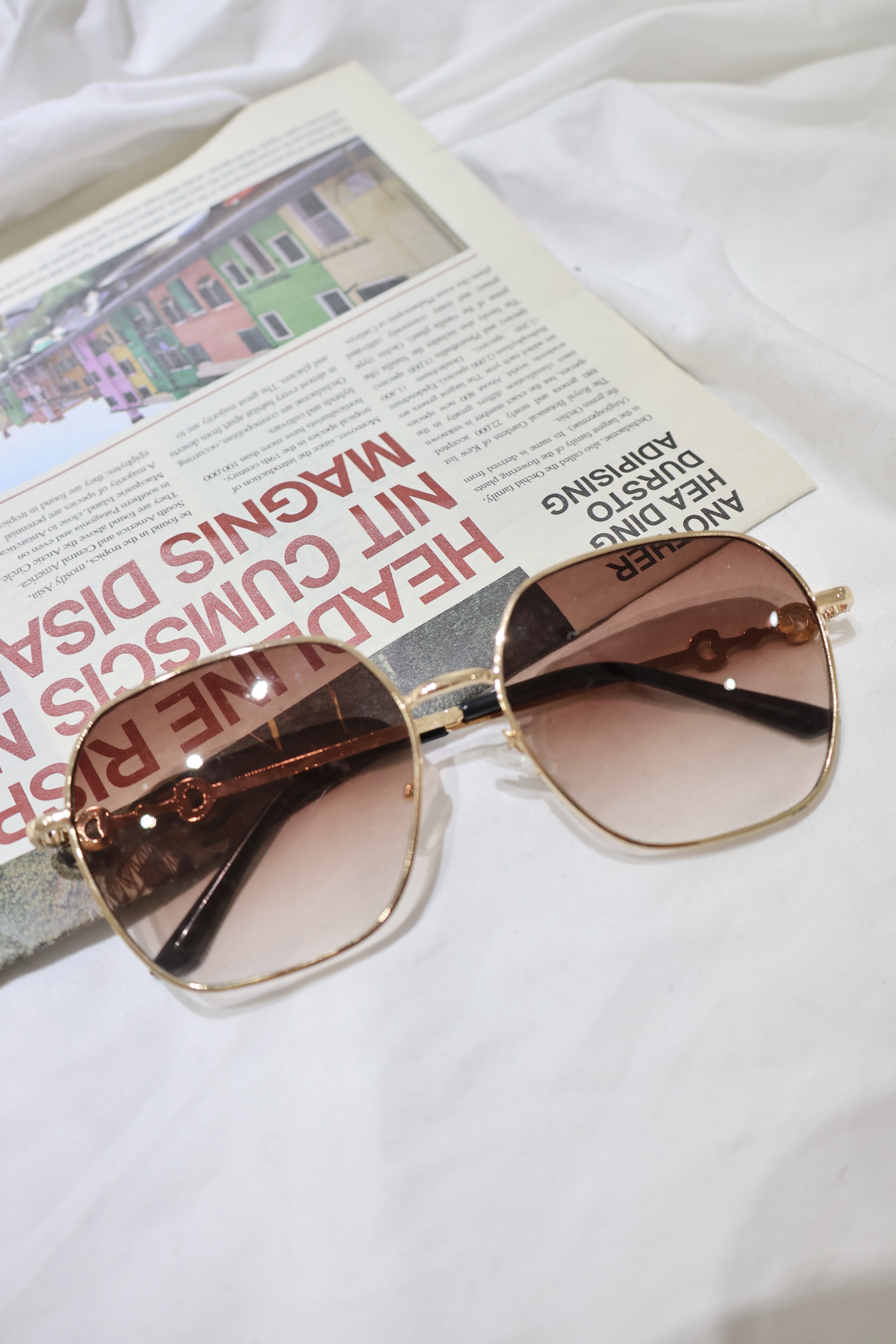 敲美✨漸層金邊墨鏡