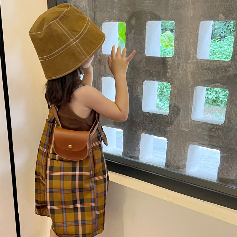 A286BN_SS23_C🤎啡色型格斜孭袋(pre-order)