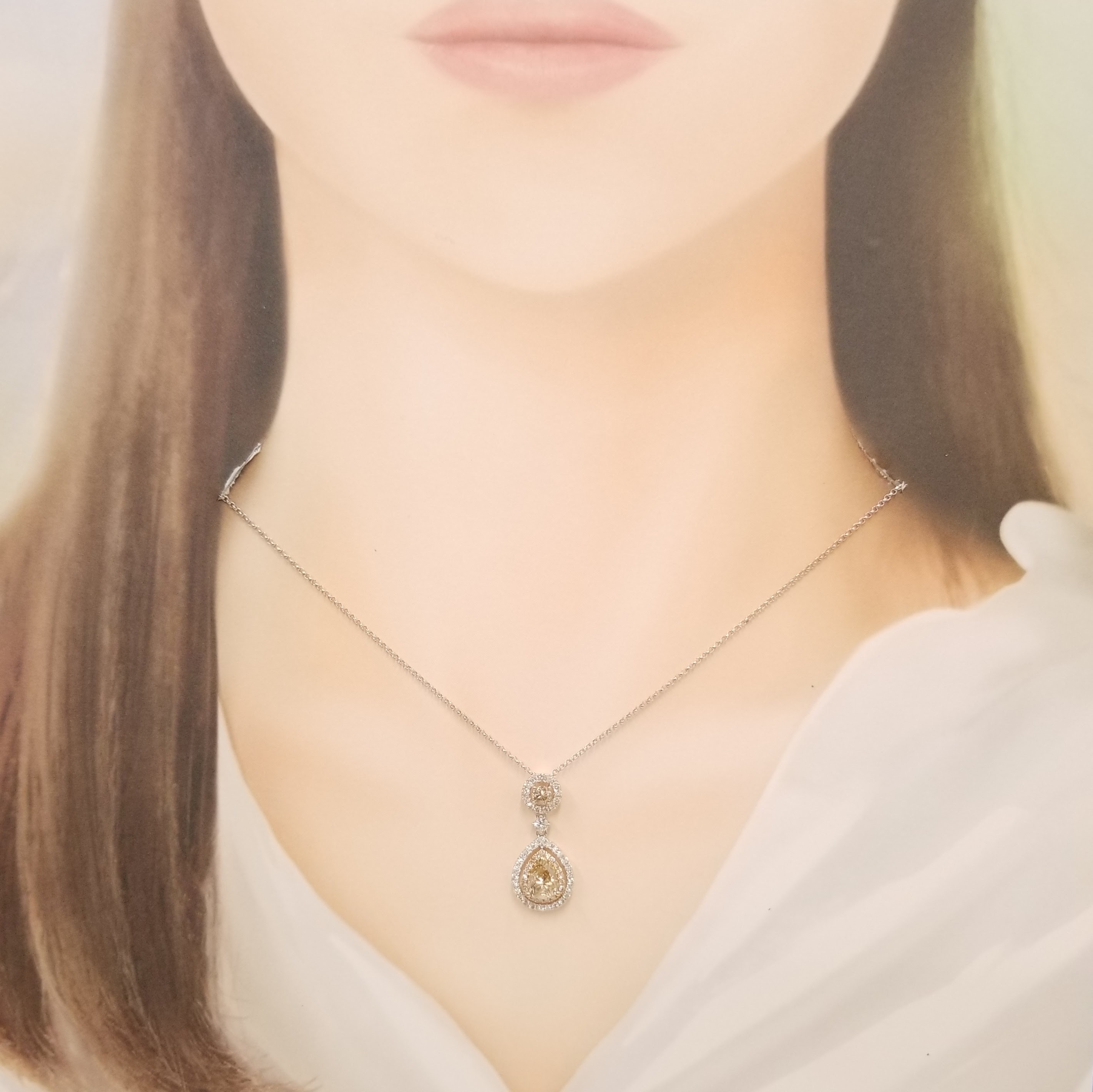 18K Gold 1.84ct Fancy Champagne Diamond Pendant