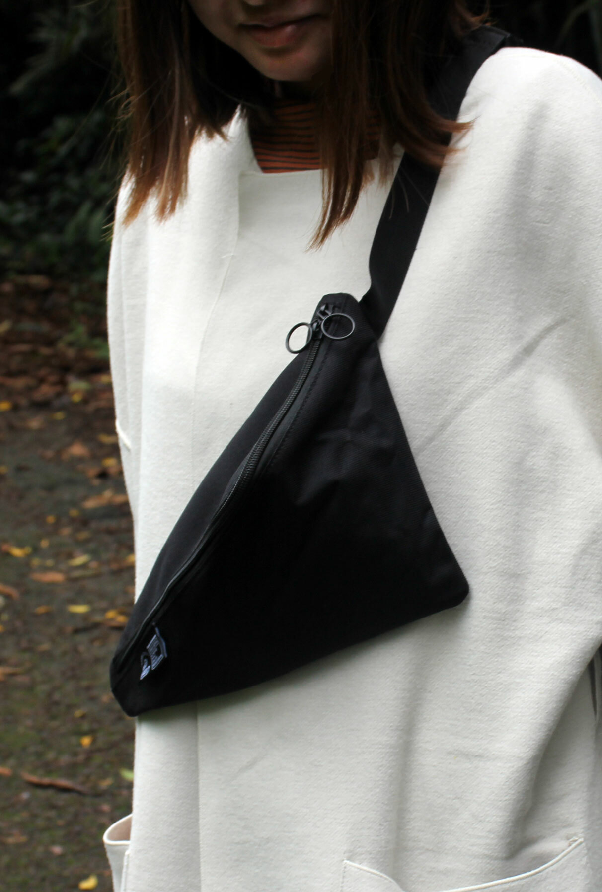 日本直送｜KAKSI 三角挎包