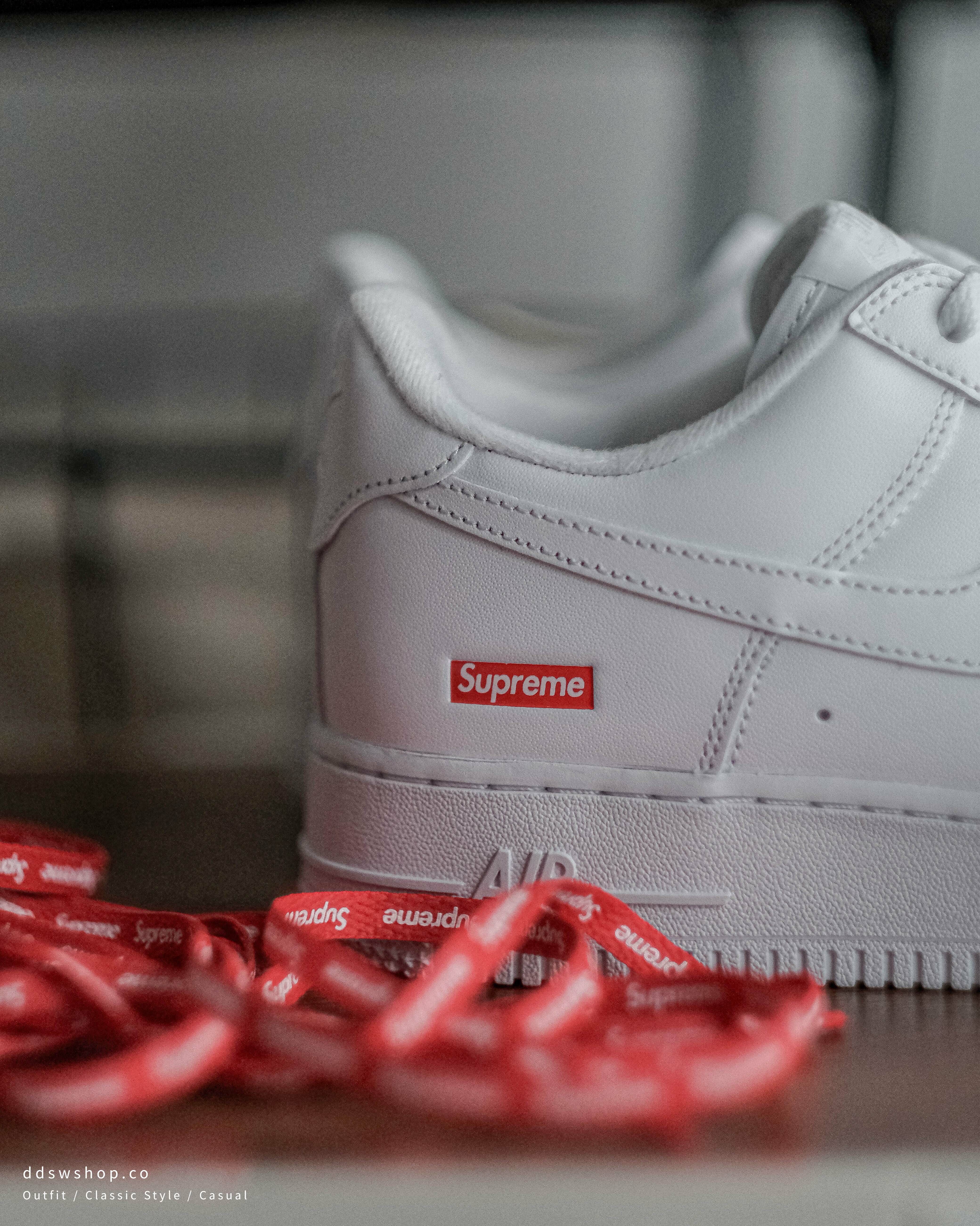 Nike Air Force 1 x Supreme 聯名款 經典全白 CU9225-100