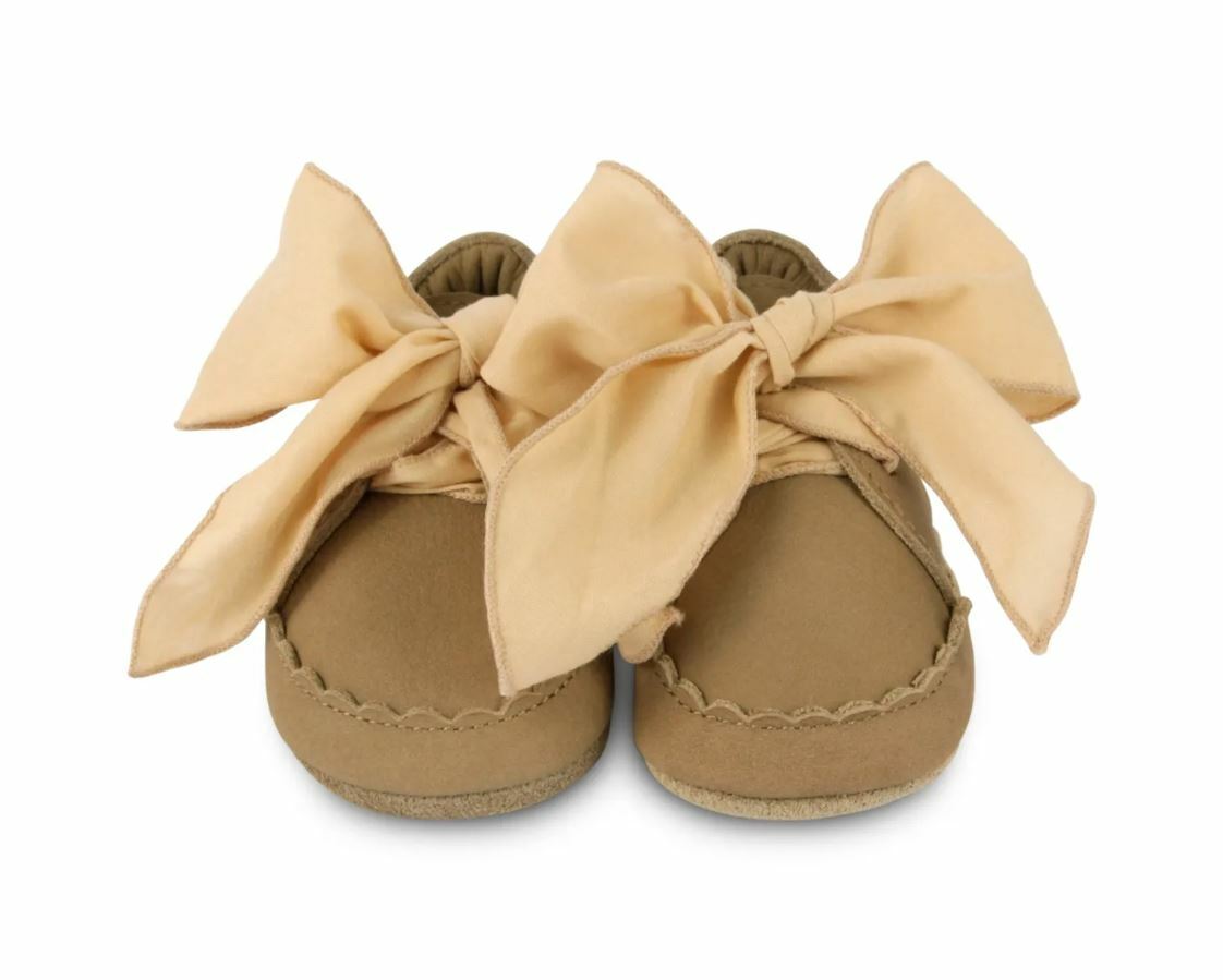 DONSJE 蝴蝶結低筒鞋 LONNY Truffle Nubuck 卡其色