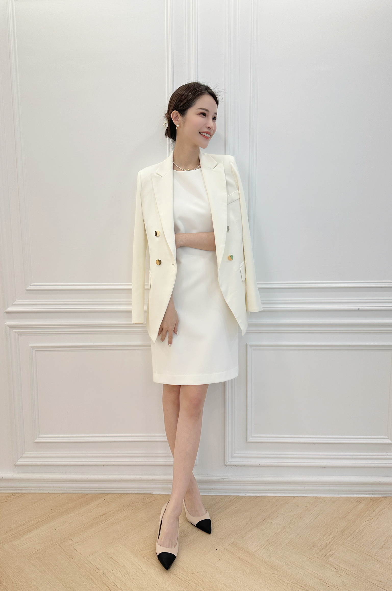 質感白雙排金釦西裝外套