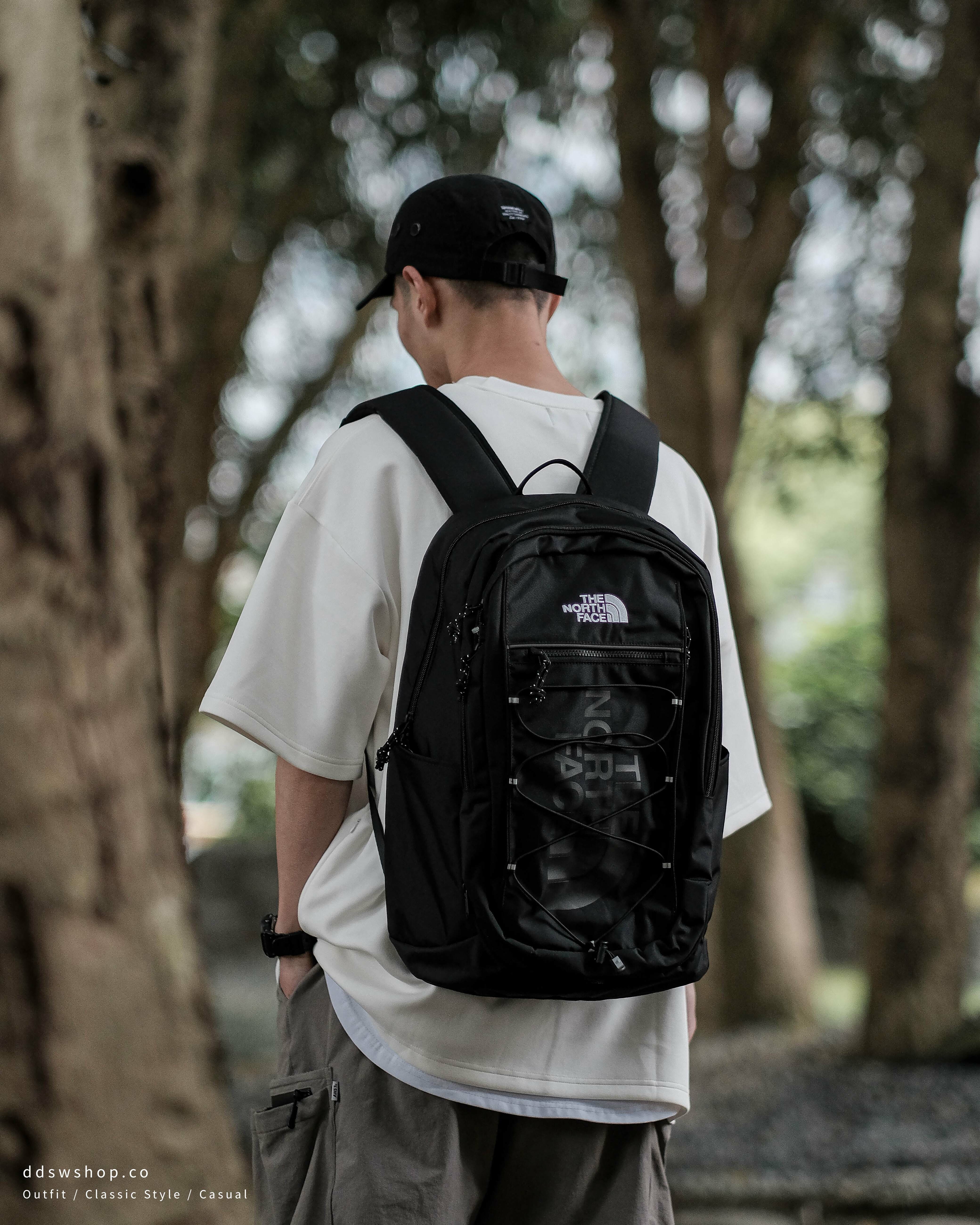 The North Face Super Pack 包包White Label 輕量多功能抽繩後背包附掛包