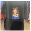 [S] YSW CURLY HAIR CHARACTER PRINT T-SHIRT,BLACK, G2WTS26BKLN [FINAL SALE] (SYW145)