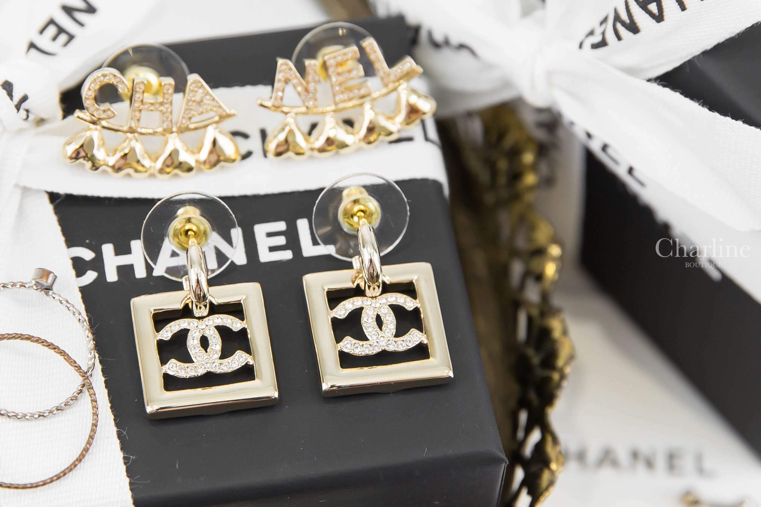 Chanel Earrings 金色簍空水鑽CC方型垂墜耳環-Charline Boutique 精品代購