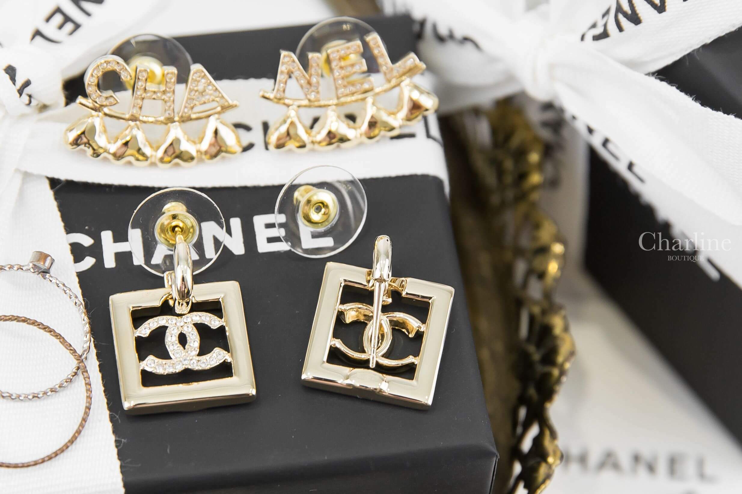Chanel Earrings 金色簍空水鑽CC方型垂墜耳環-Charline Boutique 精品代購
