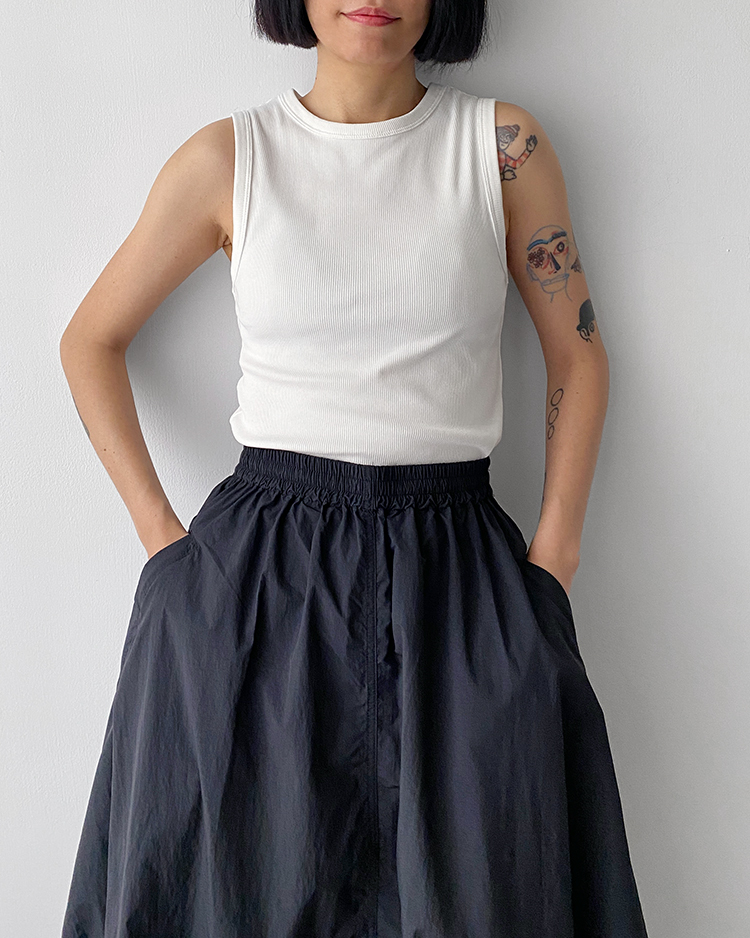 MFT-2289 簡約坑條背心