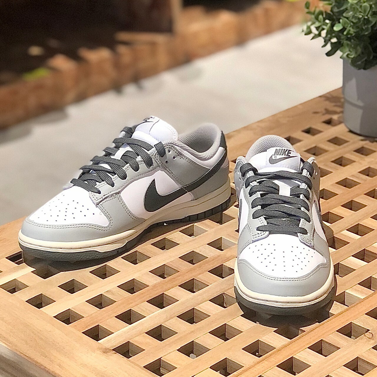 Nike Dunk Low 女款 煙灰 復古 奶油底 DD1503-117