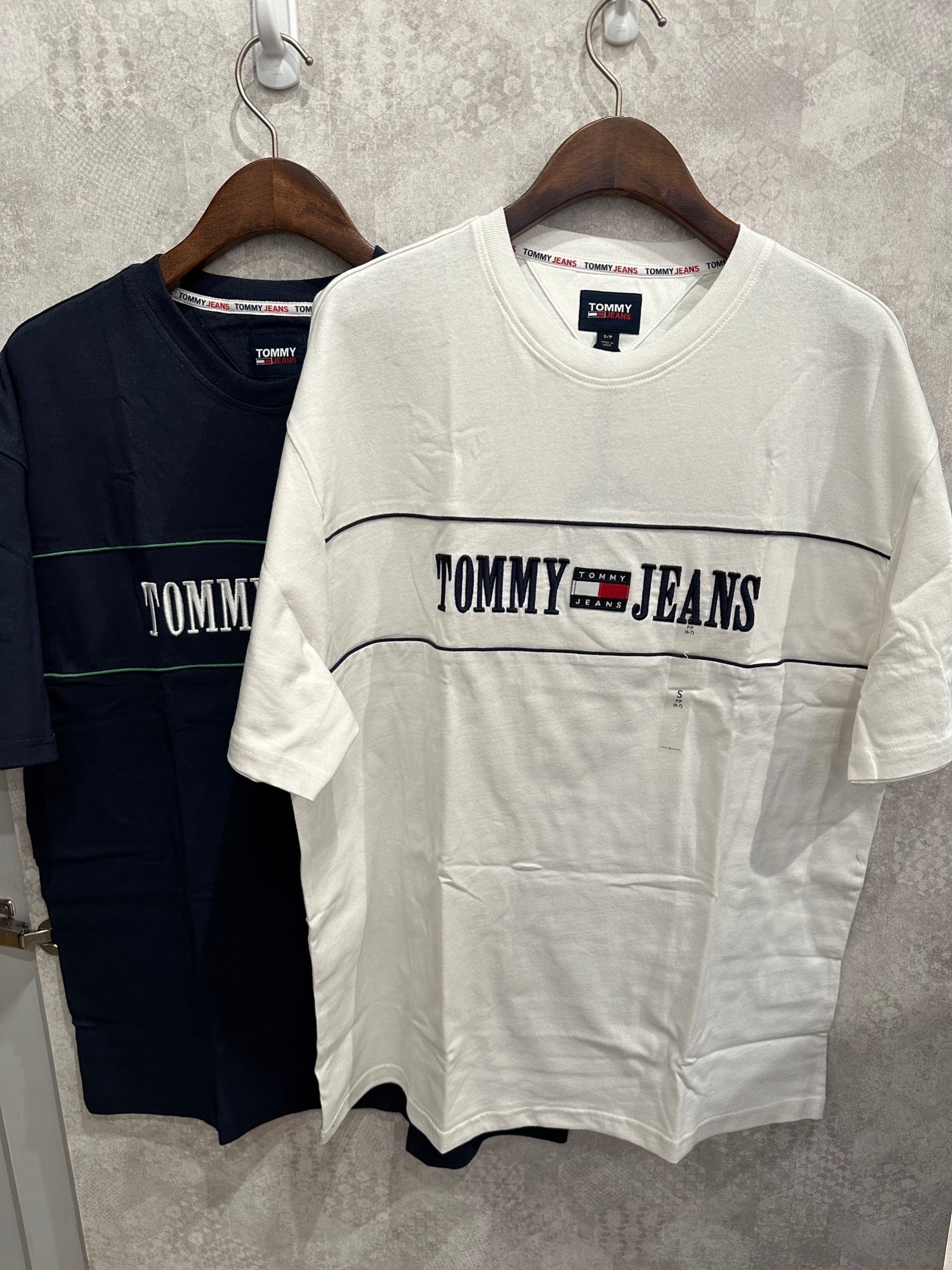 Tommy Jeans 橫條 立體電繡字母 短袖T恤 短T