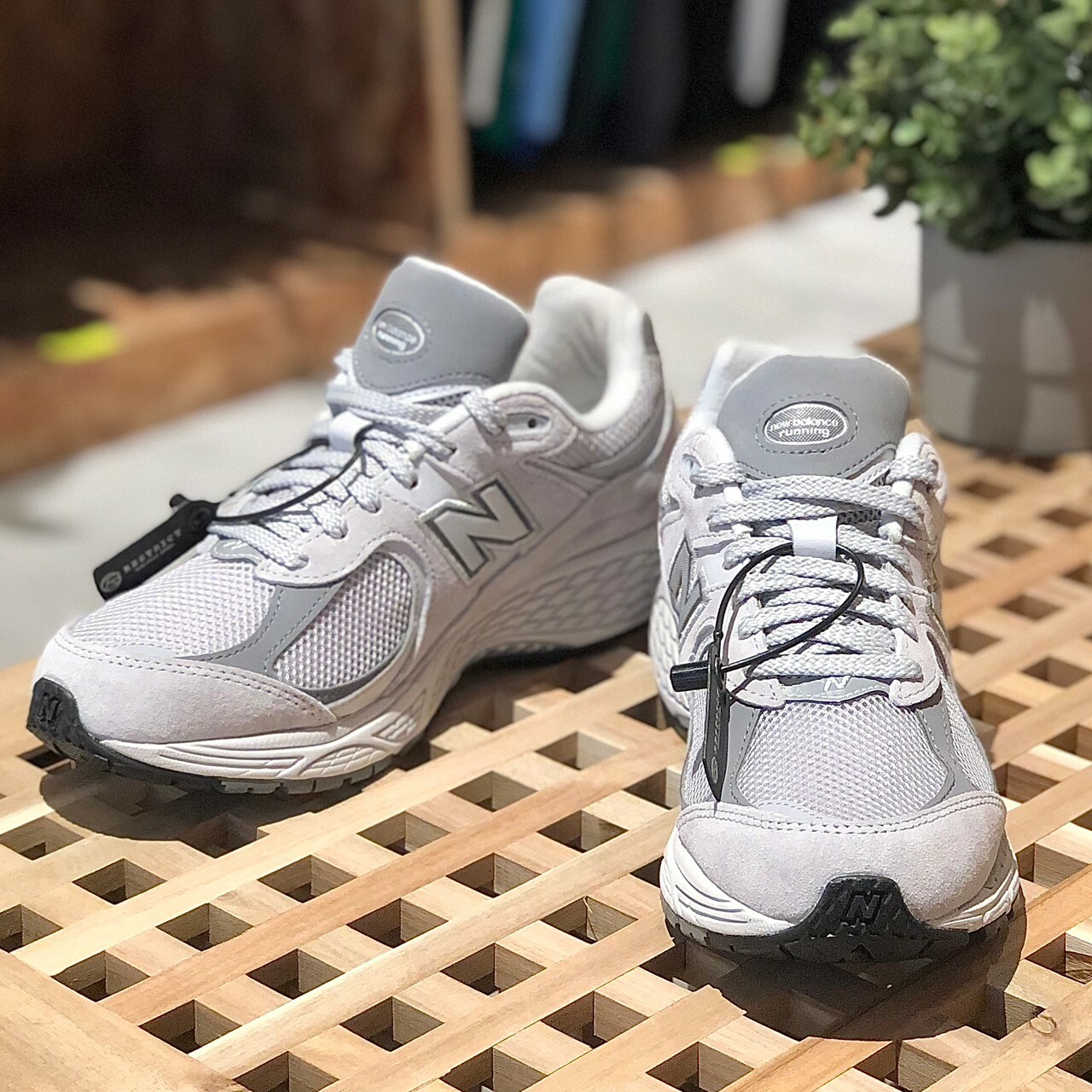 New Balance 2002R 雲霧灰 麂皮 網眼布 復古運動鞋 ML2002R0