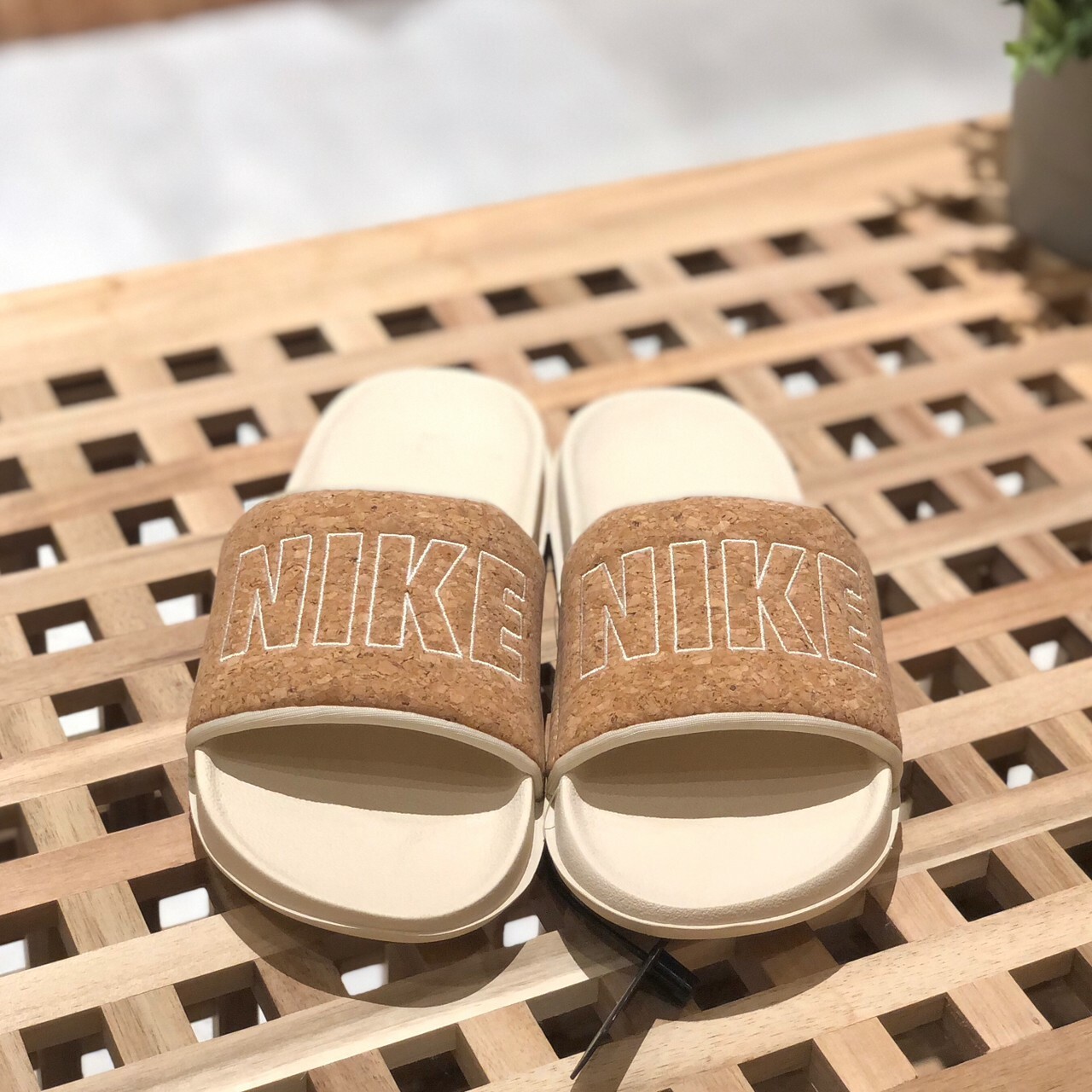 Nike Offcourt Slide Se 女款拖鞋 軟木塞 奶茶棕 CT0624-200