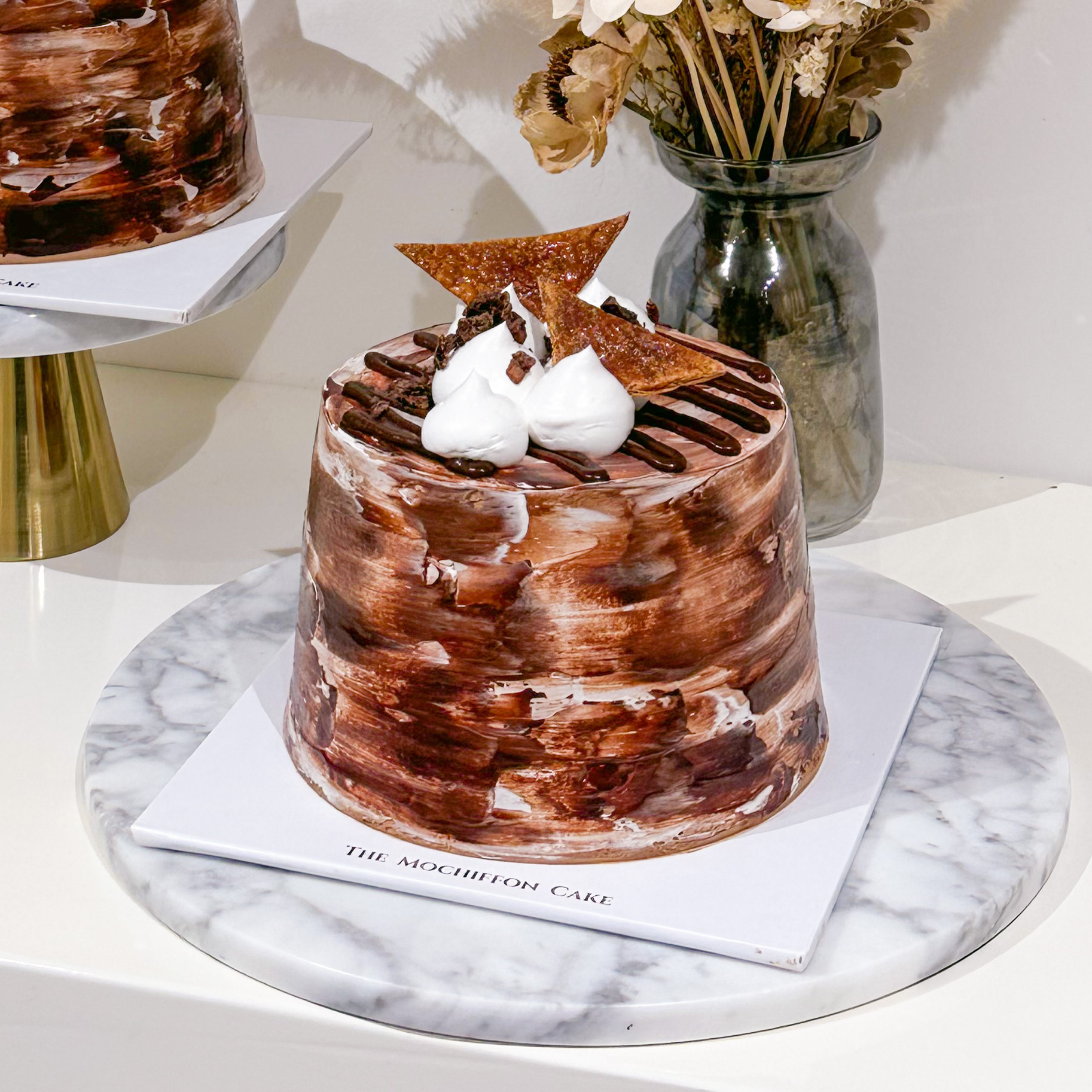 6 INCHES LAVA CHOCOLATE WITH SEA SALTED CARAMEL
