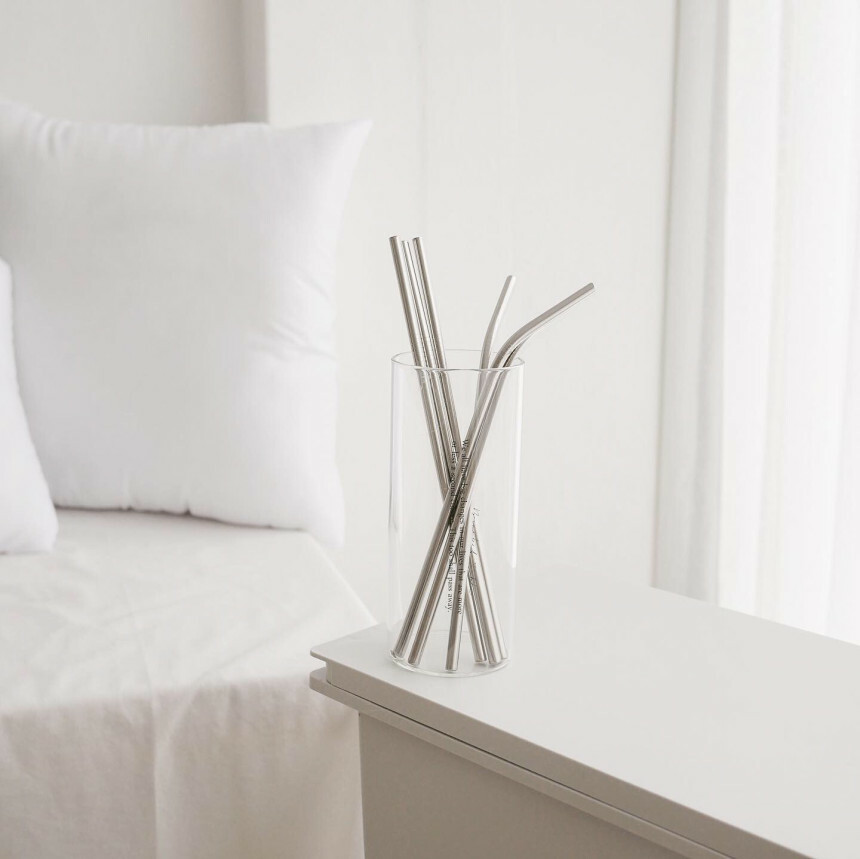 Bracket Table - 飲筒