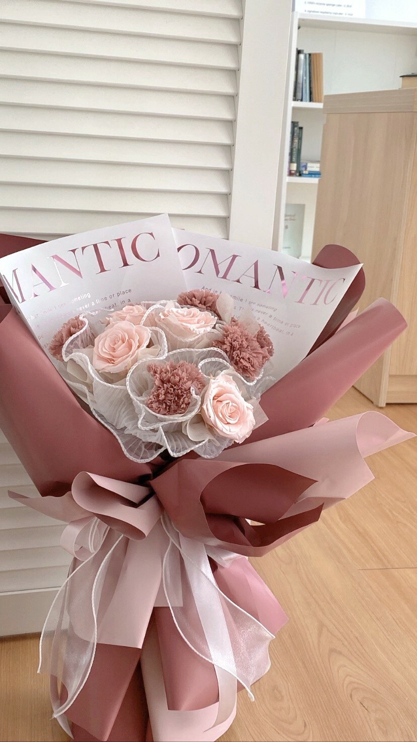 永生玫瑰康乃馨花束-珍貴祝福