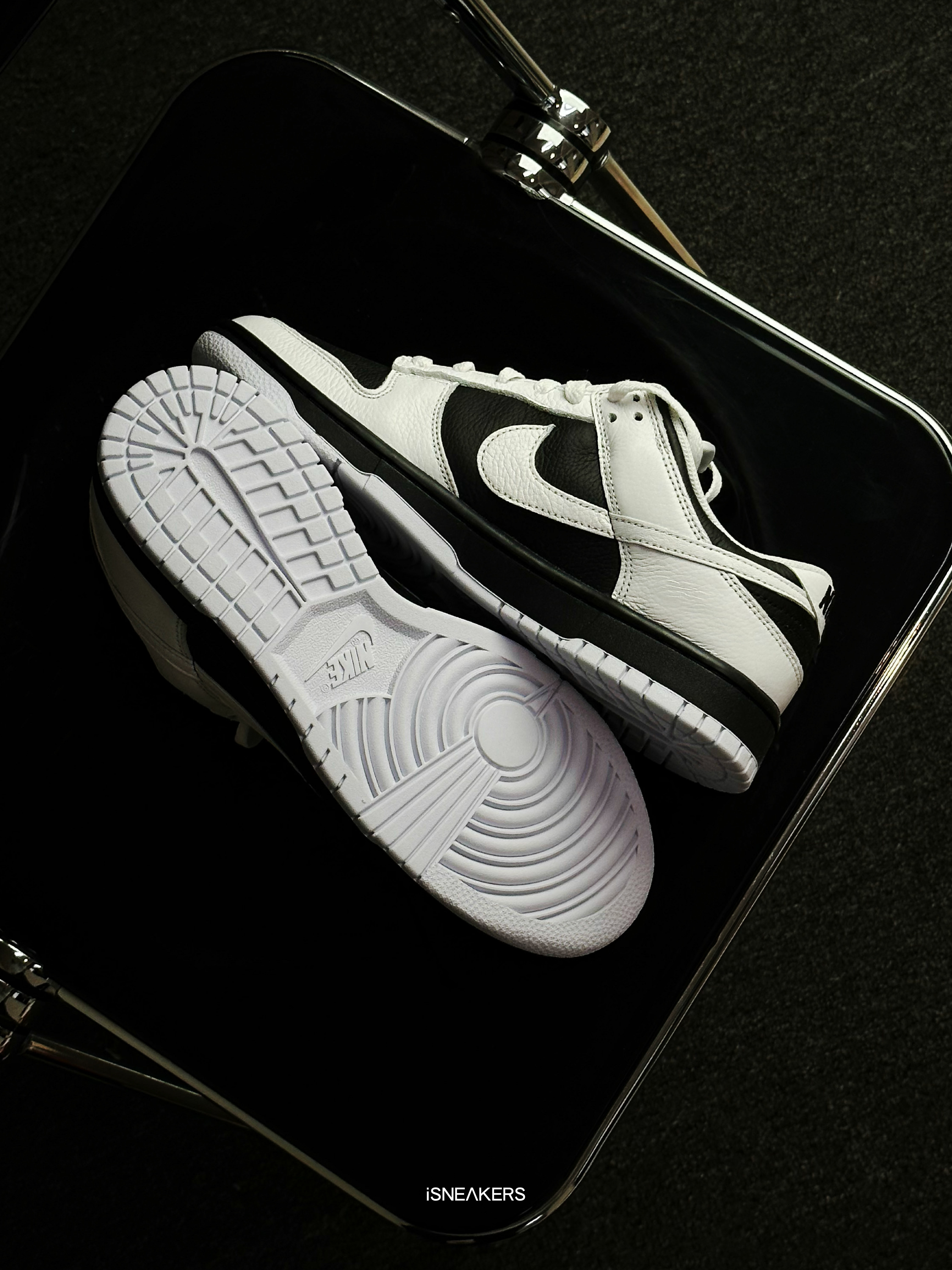 iSNEAKERS｜Nike Dunk Low Retro "Reverse Panda" 反轉熊貓 黑白復古 FD9064-011