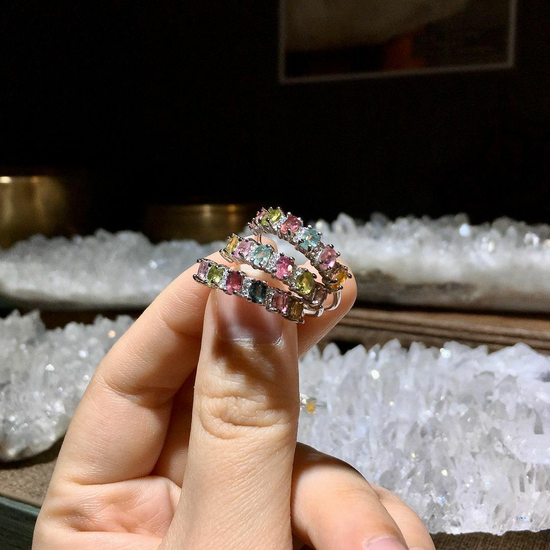 彩碧璽純銀排戒（產品編號：R18001）