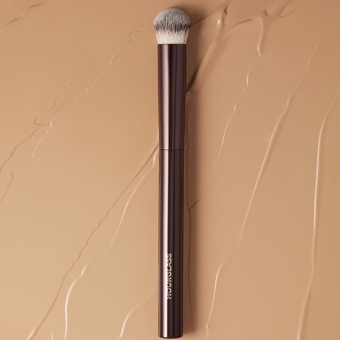 Hourglass Vanish™ Seamless Finish遮瑕刷