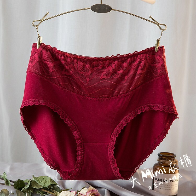 蕾絲花邊大碼內褲