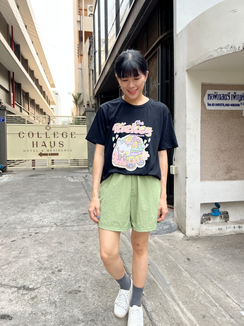 泰國俏皮繽紛杯子蛋糕小貓T