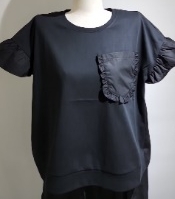 【M】Kuso 黑色荷葉邊併料Tee