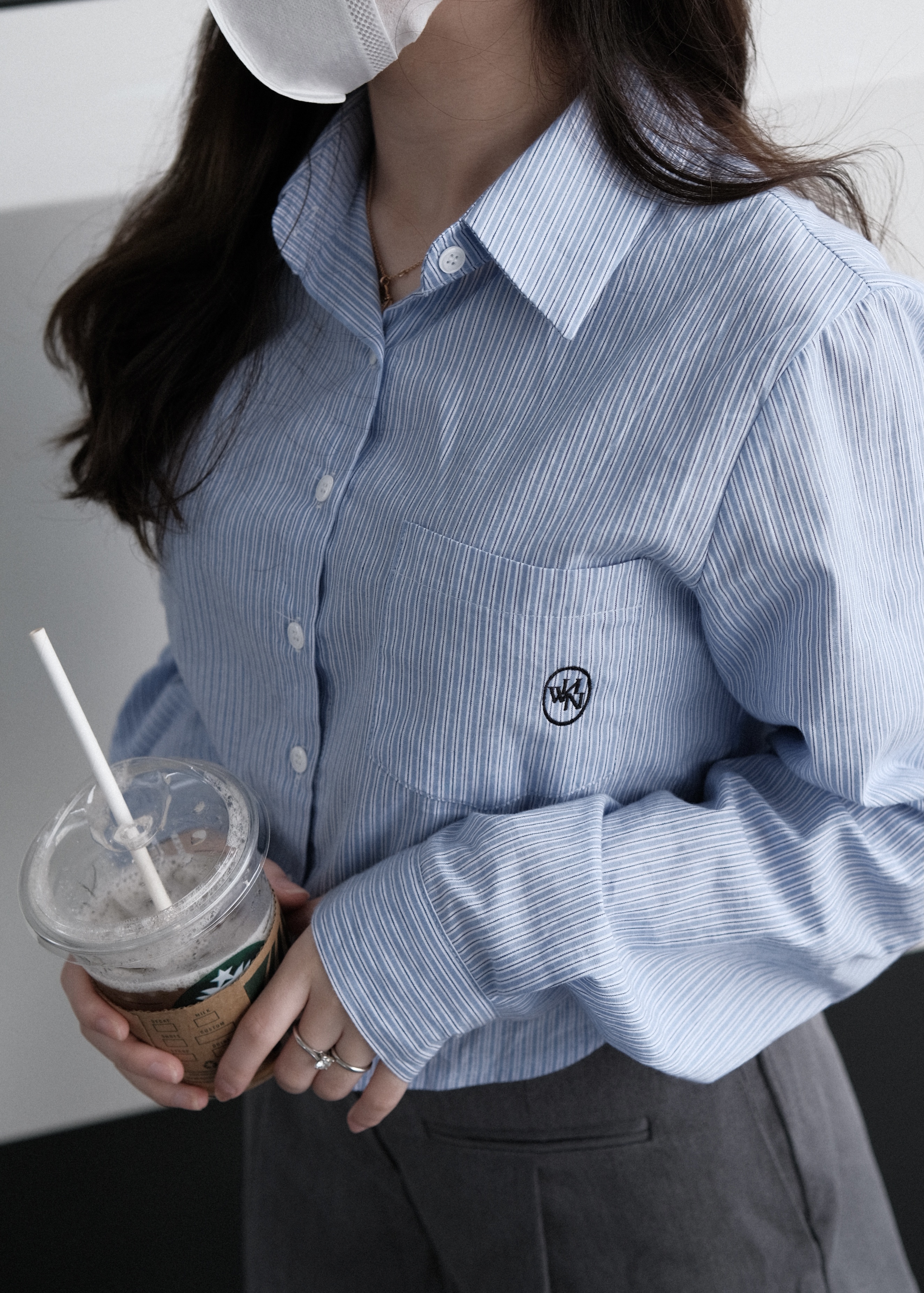 不規則短版直紋恤衫 // 兩色入