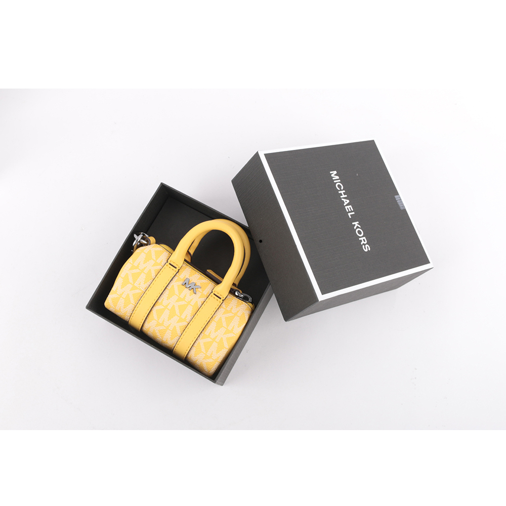 【MICHAEL KORS】塗層帆布波士頓包造型吊飾/鑰匙圈(水仙花黃)