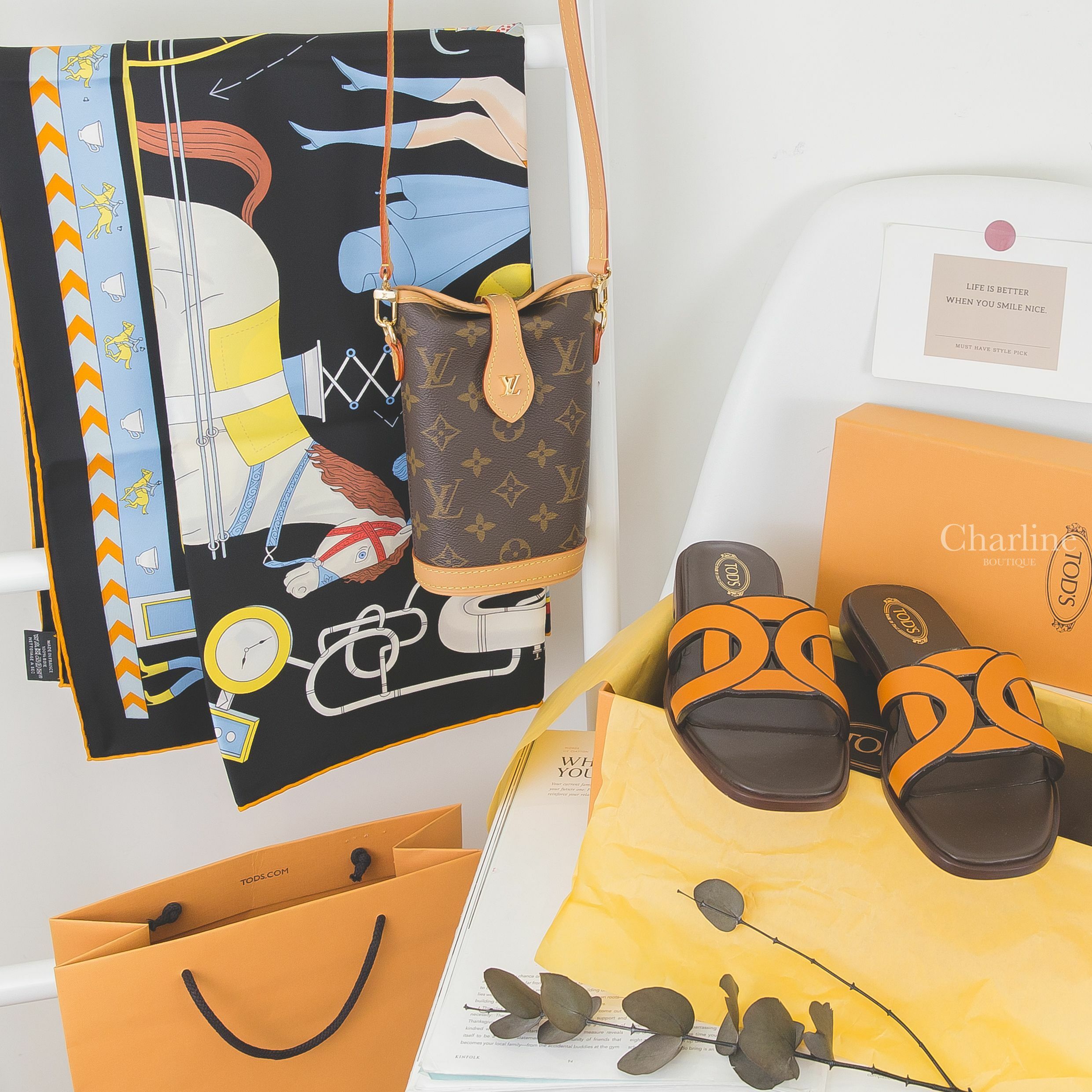 Hermès Tea For Two Scarf 90 黑色/紅色/彩色雙人茶會真絲方巾,Louis Vuitton 咖啡色老花帆布金色LV肩背包,Tod's Sandals 橙色黑色滾邊皮革平底拖鞋-Charline Boutique 精品代購