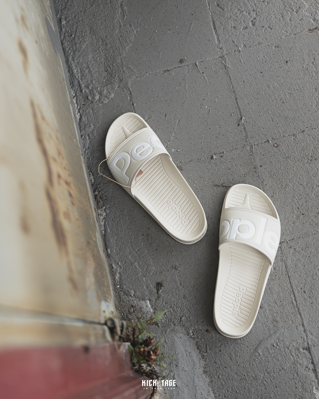 [售出無退換]PEOPLE LENNON SLIDE DEUCE 奶杏白 文字LOGO 基本款 拖鞋【NC04ST-006】